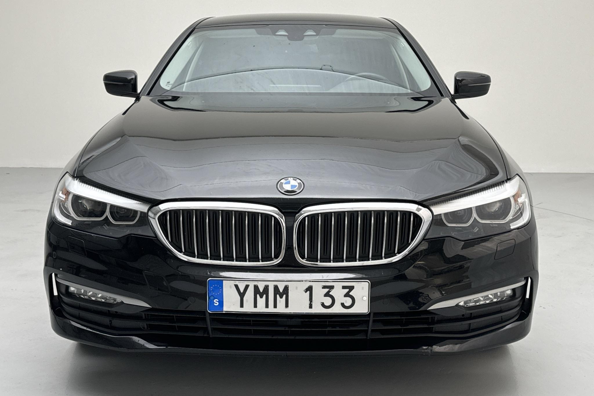 BMW 520d xDrive Sedan, G30 (190hk) - 129 600 km - Automatyczna - czarny - 2017