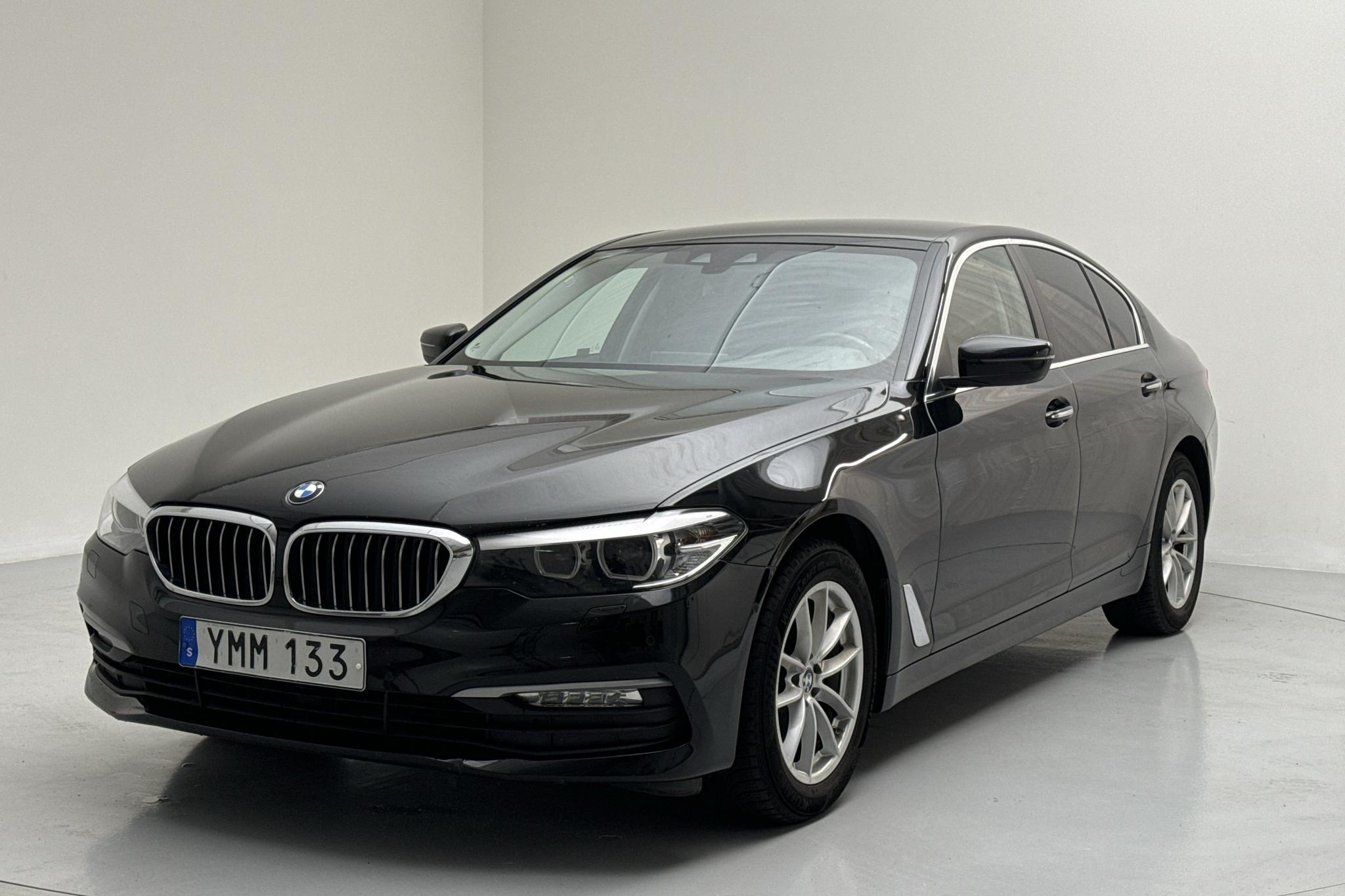 BMW 520d xDrive Sedan, G30 (190hk) - 129 600 km - Automatyczna - czarny - 2017