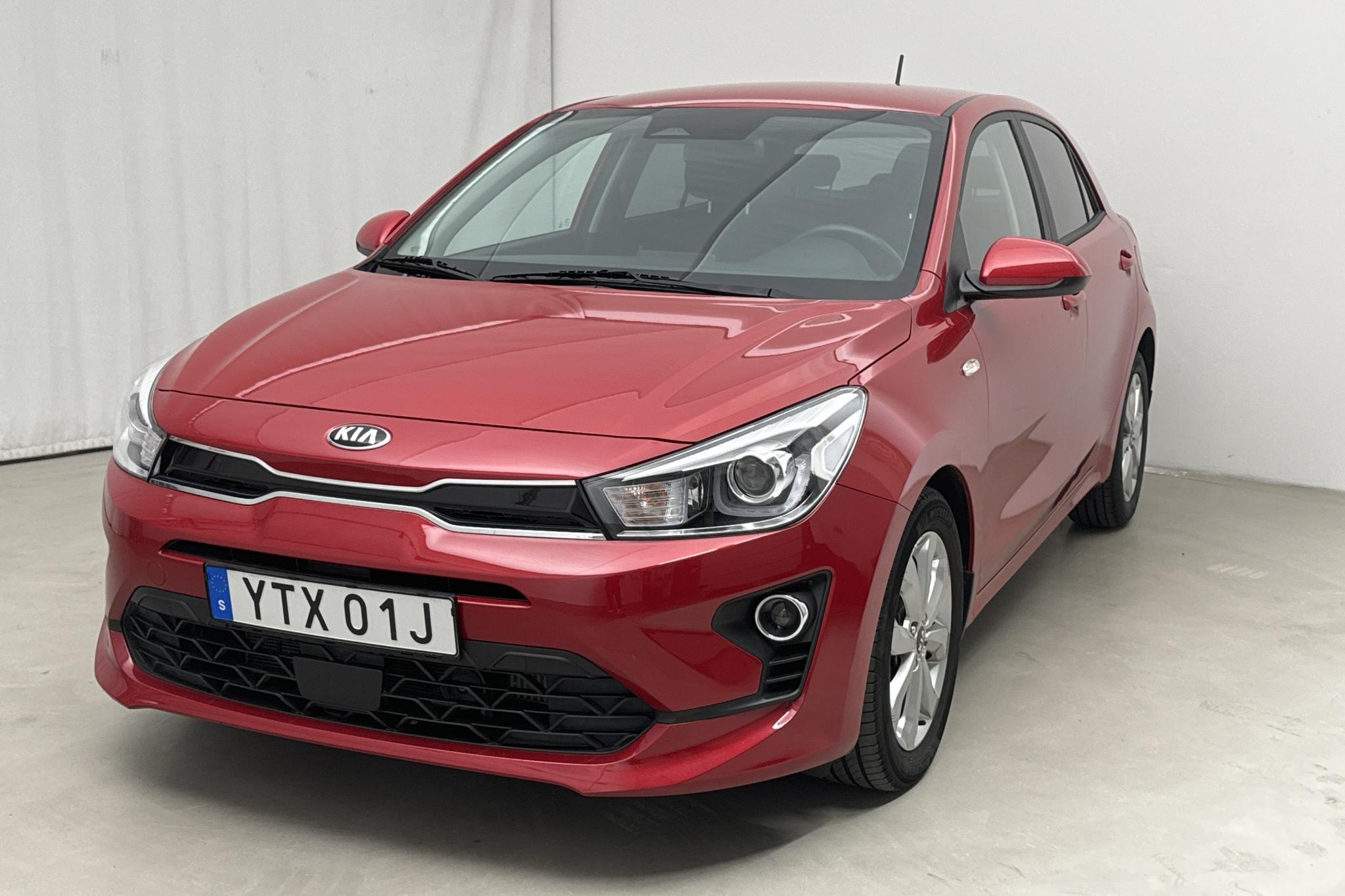 KIA Rio 1.0 T-GDi (100hk) - 12 790 km - Automatyczna - czerwony - 2021