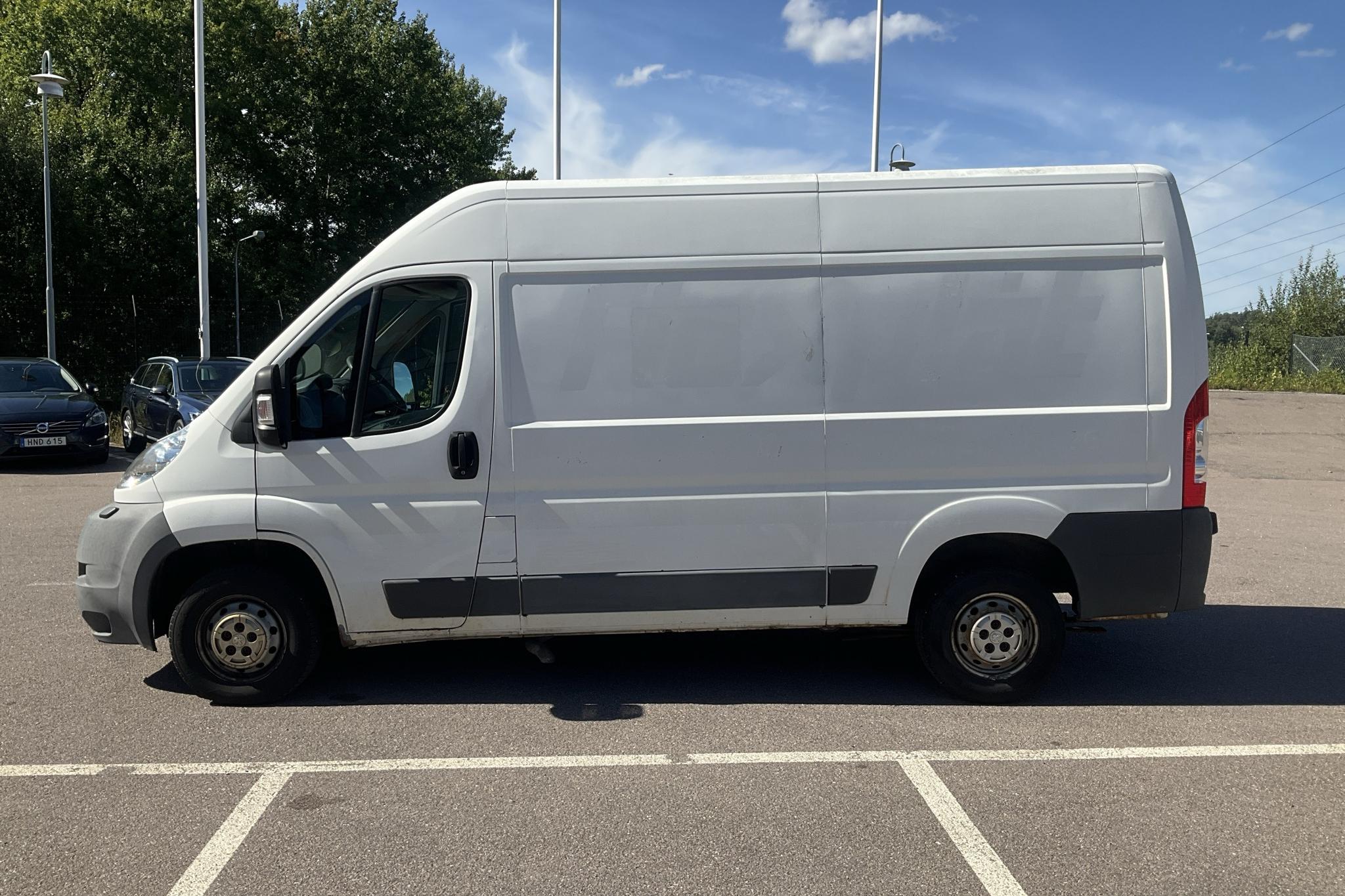 Peugeot Boxer 2.2 HDI Skåp (120hk) - 18 630 mil - Manuell - blå - 2011