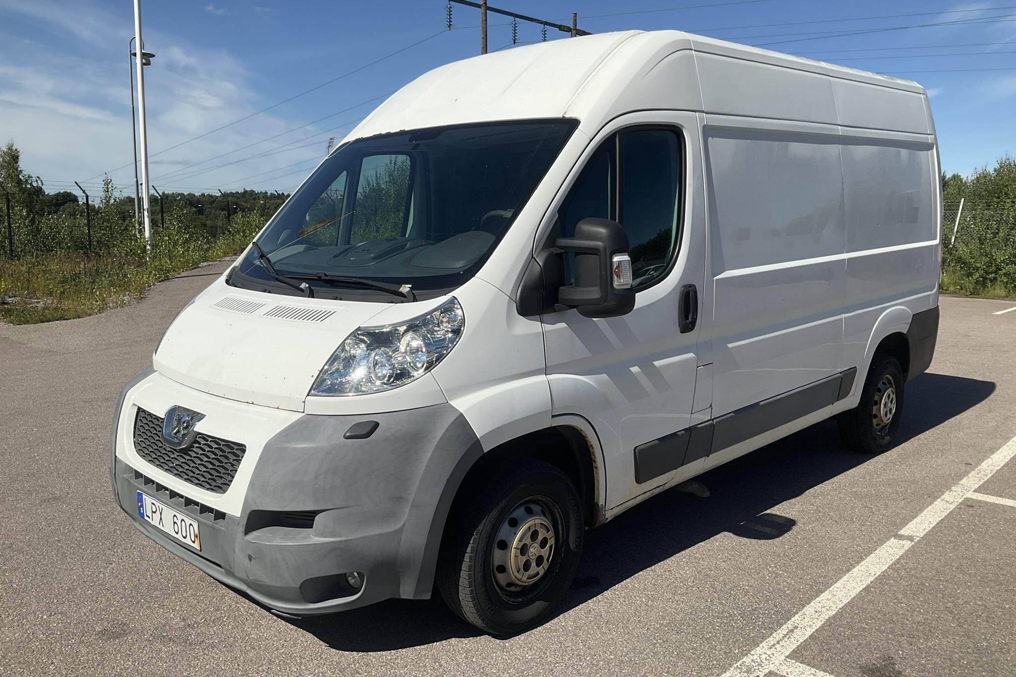 Peugeot Boxer 2.2 HDI Skåp (120hk) - 186 300 km - Manualna - niebieski - 2011