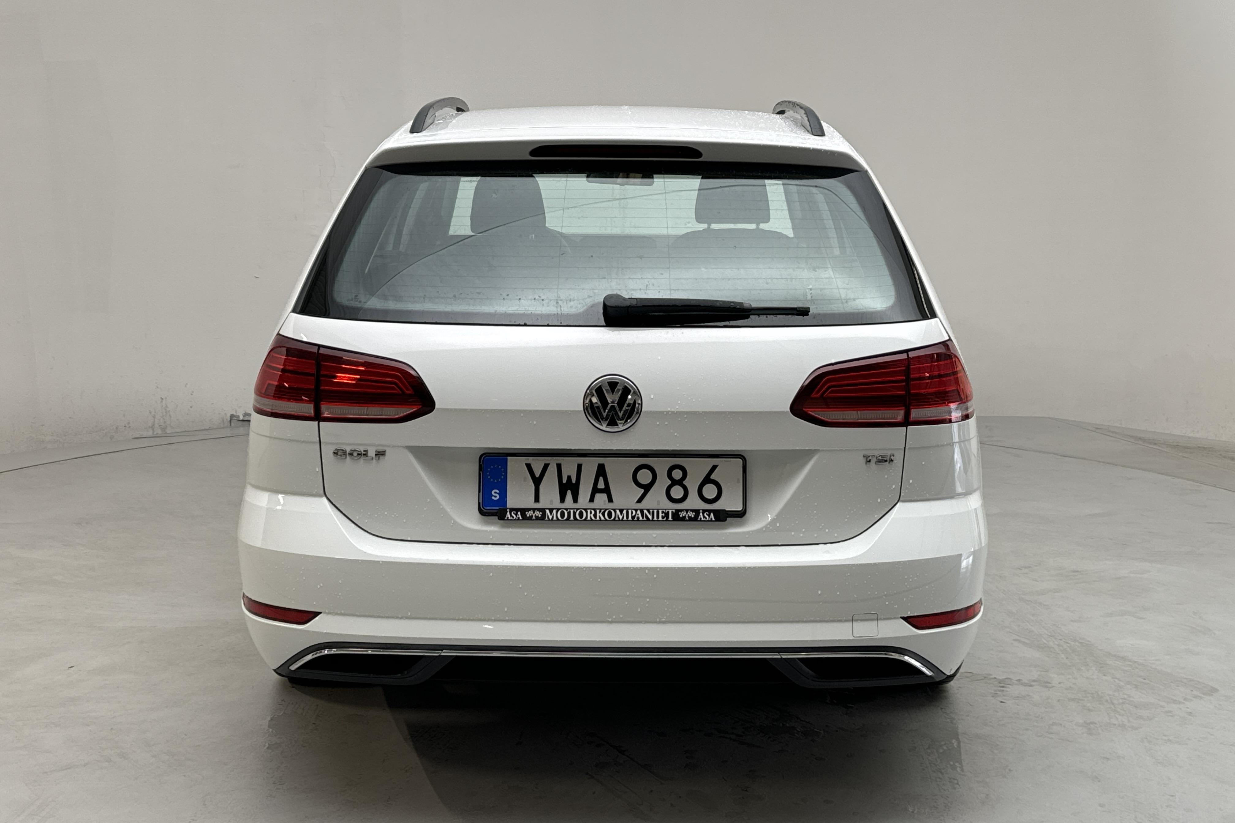 VW Golf VII 1.0 TSI Sportscombi (110hk) - 92 730 km - Manuaalinen - valkoinen - 2018