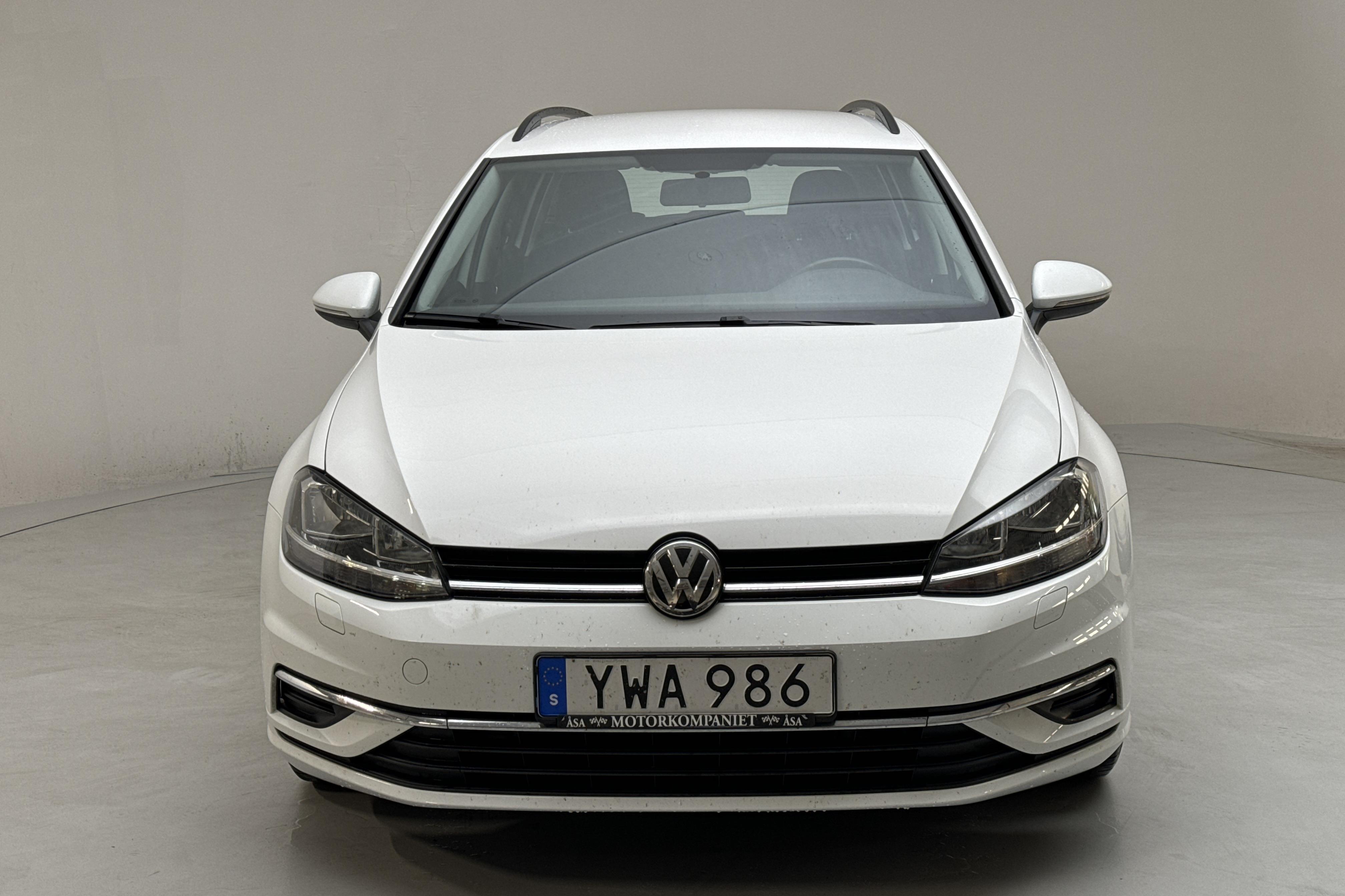 VW Golf VII 1.0 TSI Sportscombi (110hk) - 92 730 km - Manuaalinen - valkoinen - 2018