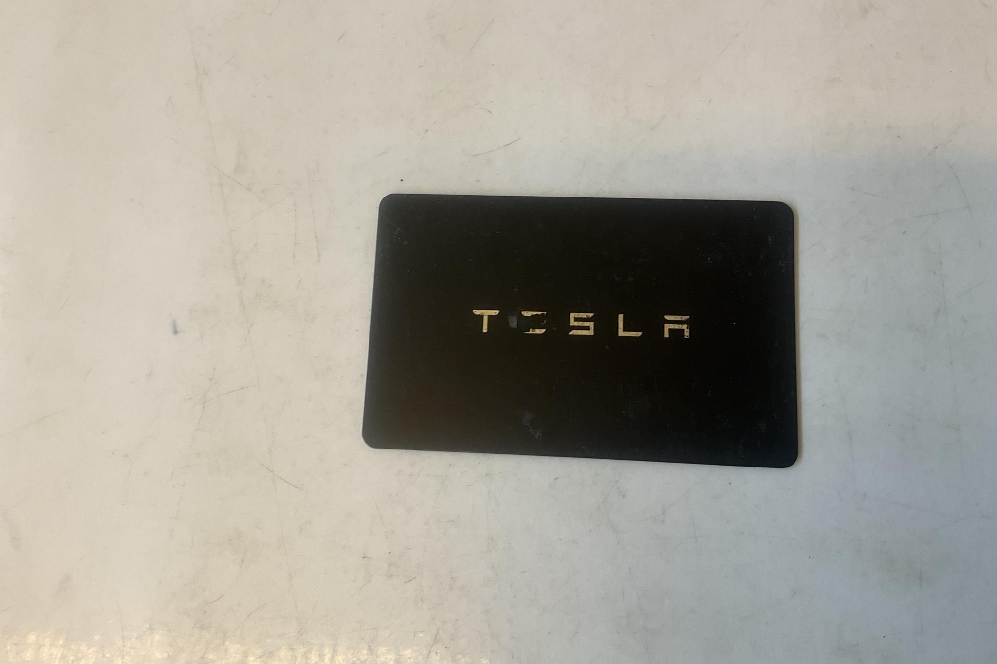 Tesla Model 3 Long Range Dual Motor AWD - 10 673 mil - Automat - svart - 2020