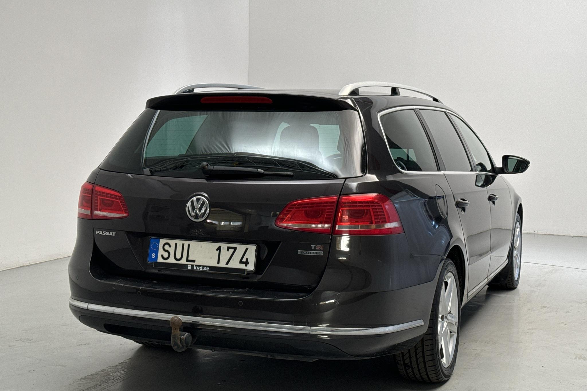 VW Passat 1.4 TSI EcoFuel Variant (150hk) - 142 530 km - Käsitsi - Dark Brown - 2012