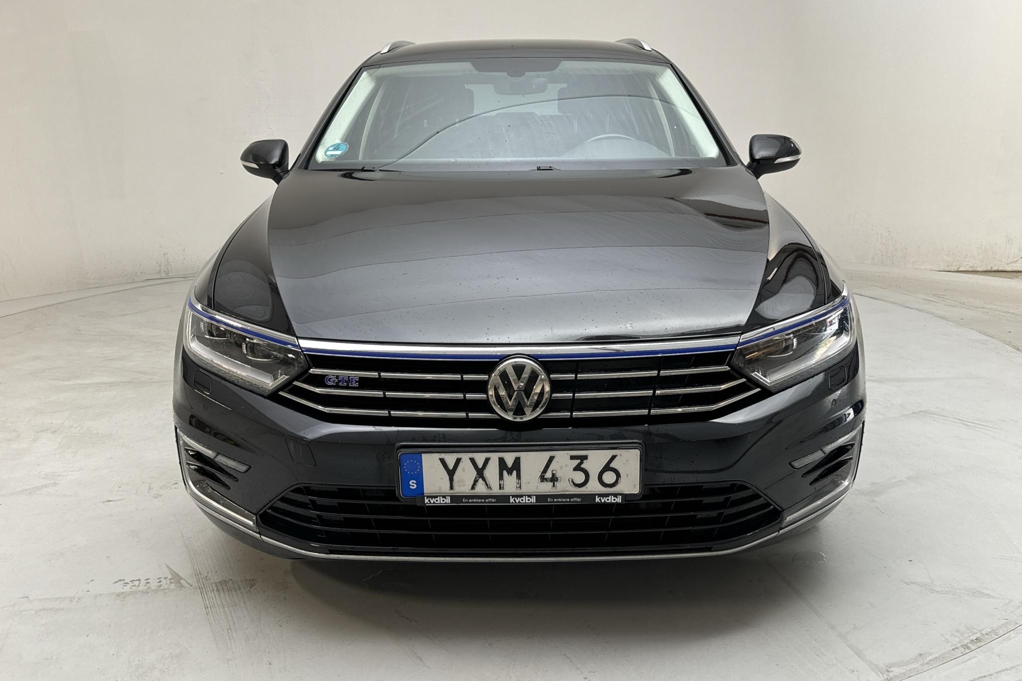 VW Passat 1.4 Plug-in-Hybrid Sportscombi (218hk) - 20 270 mil - Automat - svart - 2018