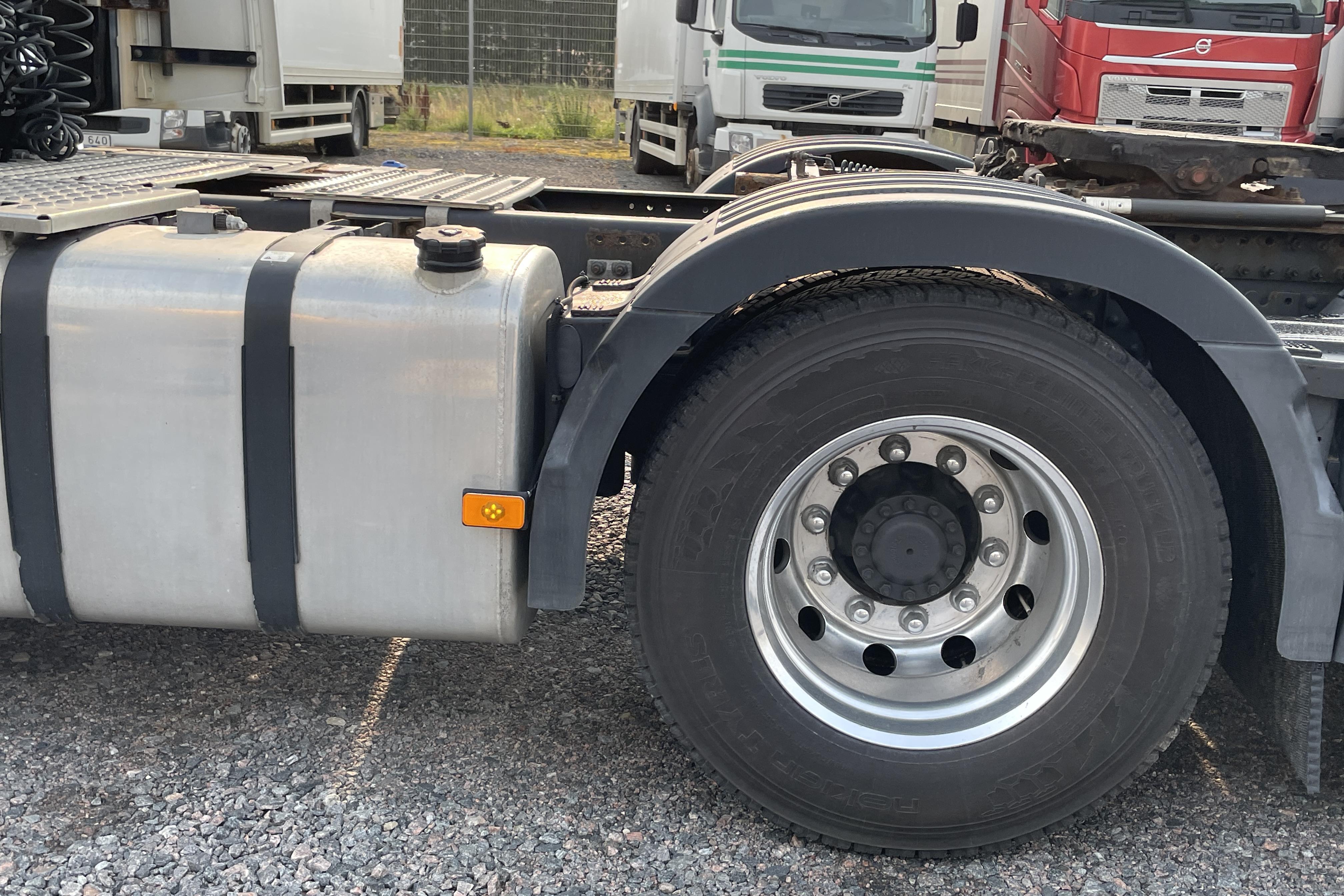 Volvo FH510 - 851 123 km - Automatyczna - biały - 2016