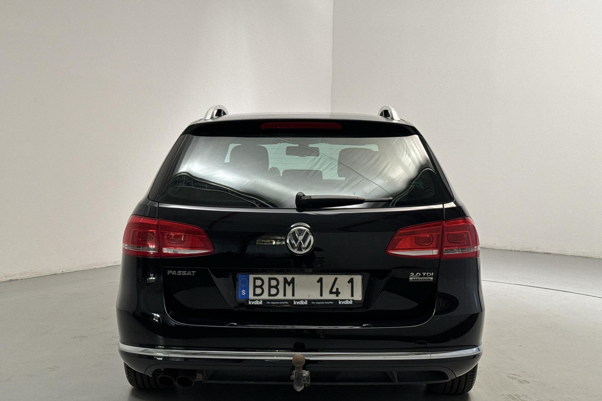 VW Passat 2.0 TDI BlueMotion Technology Variant 4Motion (140hk) - 175 100 km - Käsitsi - must - 2014