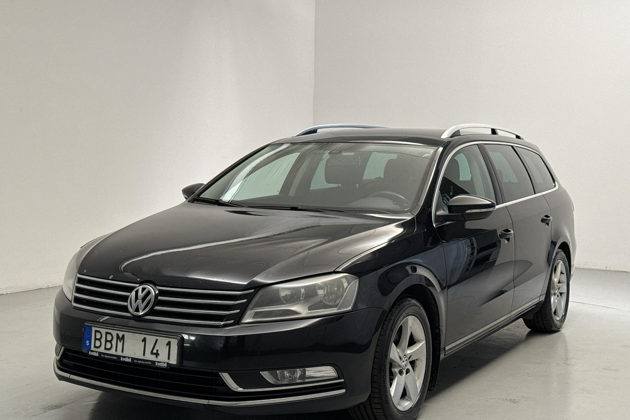 VW Passat 2.0 TDI BlueMotion Technology Variant 4Motion (140hk) - 175 100 km - Manual - black - 2014