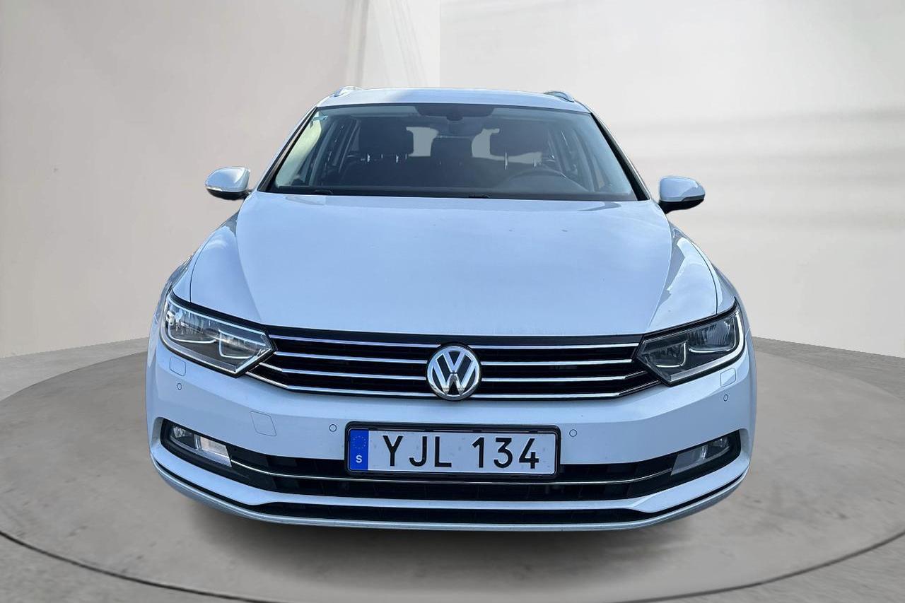 VW Passat 1.4 TSI Sportscombi (150hk) - 123 910 km - Automatic - white - 2017