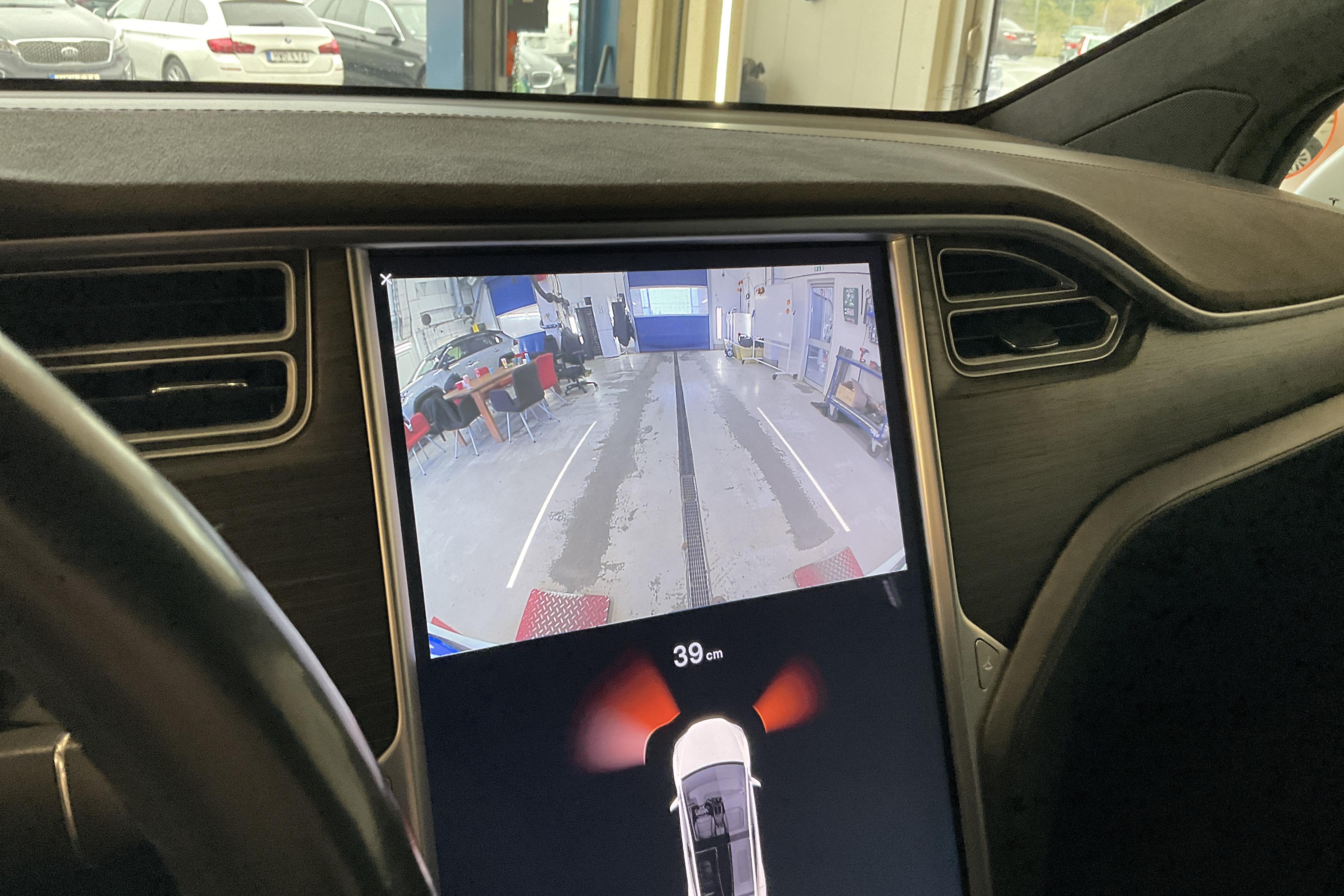 Tesla Model X 90D - 149 240 km - Automaatne - valge - 2016