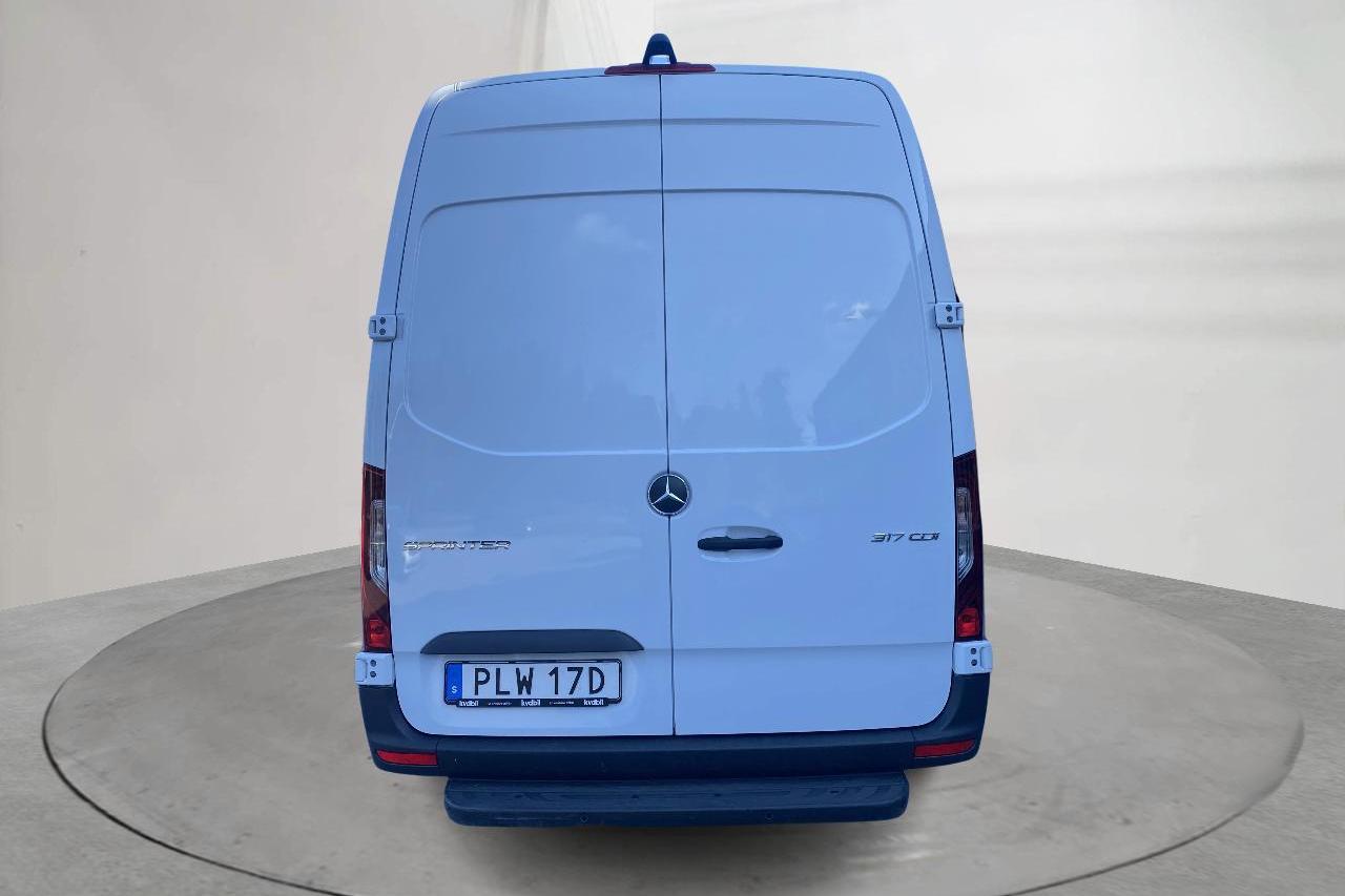 Mercedes Sprinter 317 CDI Skåp RWD (170hk) - 18 770 km - Automatyczna - biały - 2024