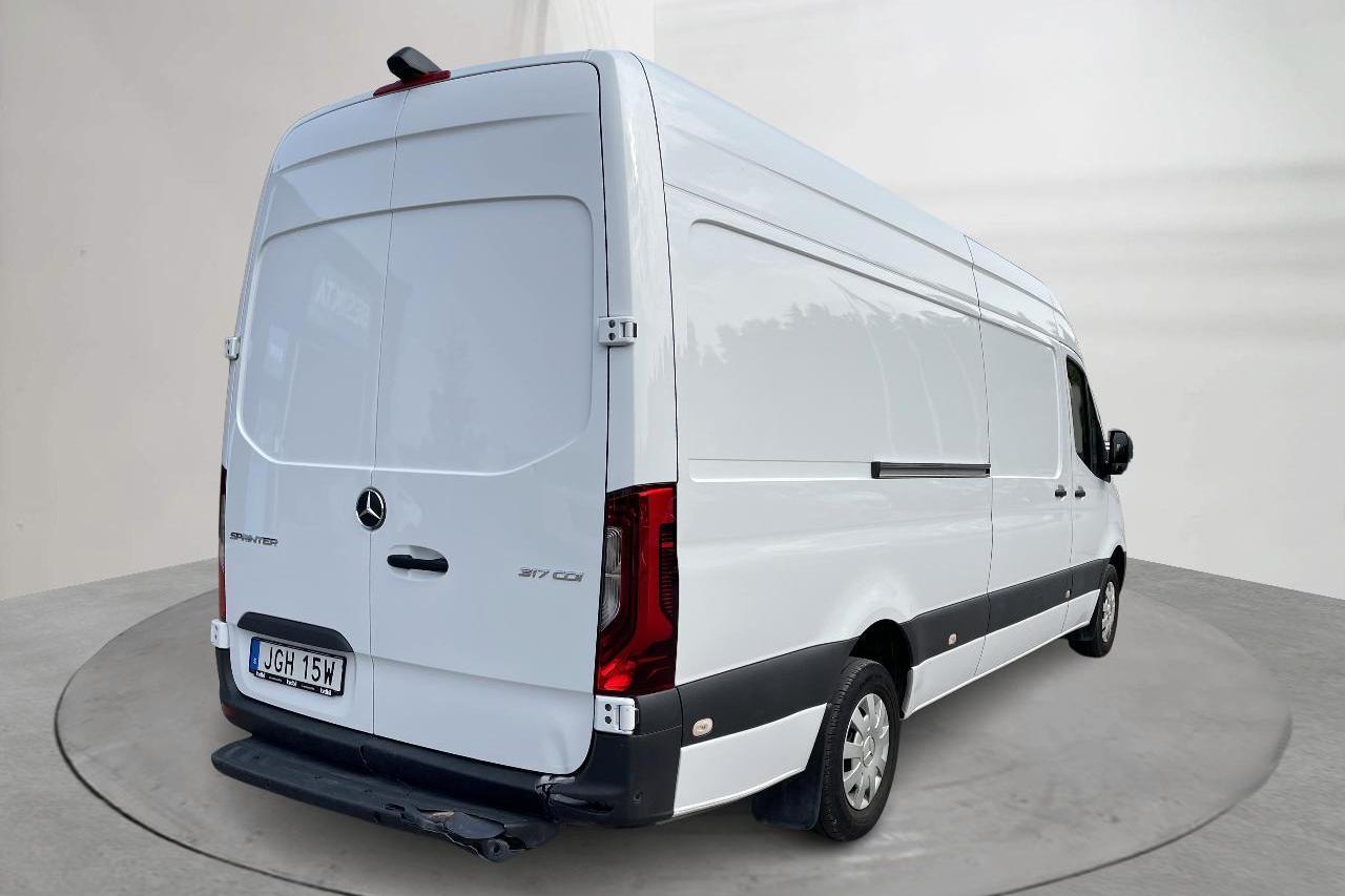 Mercedes Sprinter 317 CDI Skåp RWD (170hk) - 2 654 mil - Automat - vit - 2024