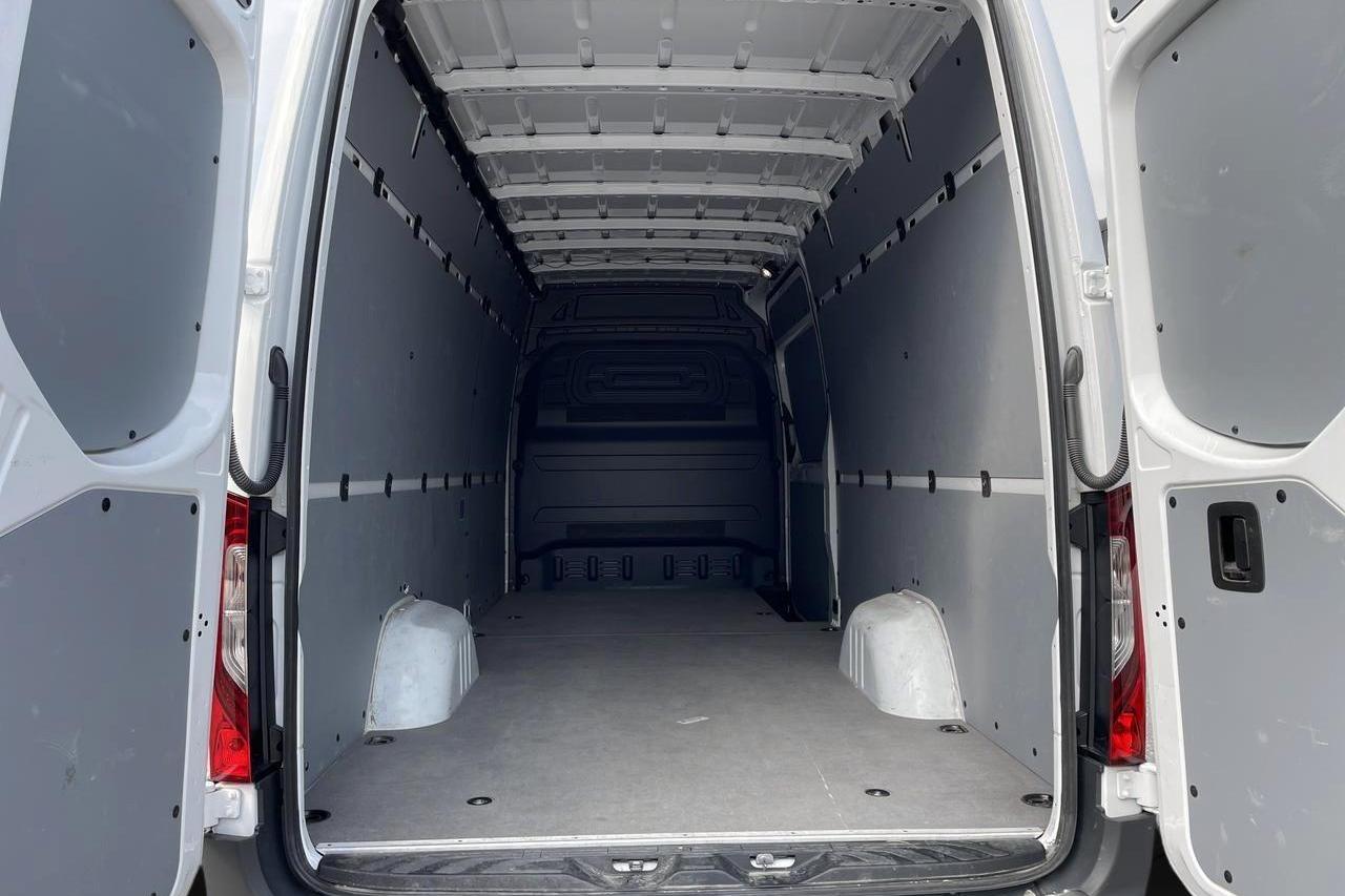 Mercedes Sprinter 317 CDI Skåp RWD (170hk) - 2 654 mil - Automat - vit - 2024