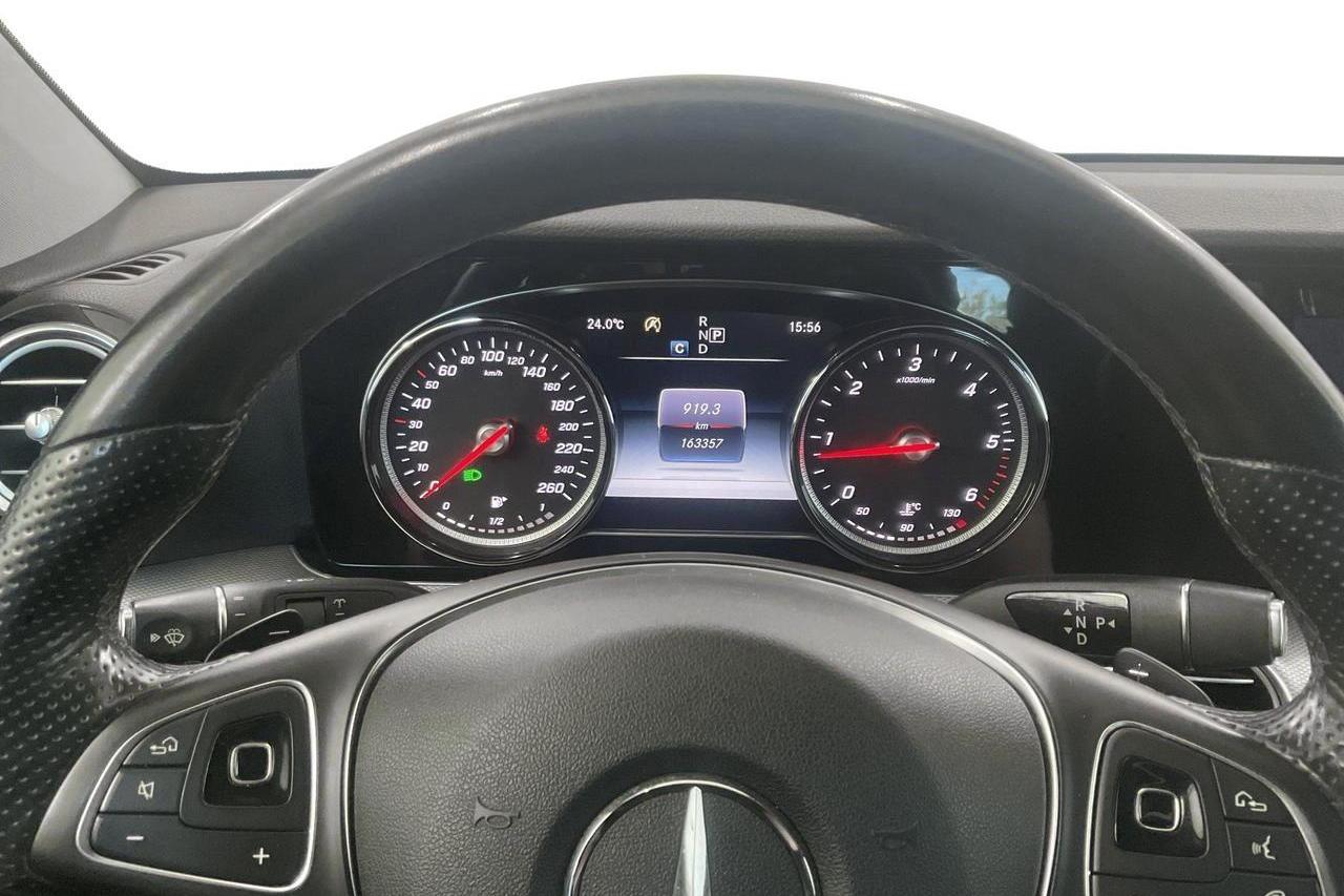 Mercedes E 220 d Kombi S213 (194hk) - 163 360 km - Automaatne - must - 2017