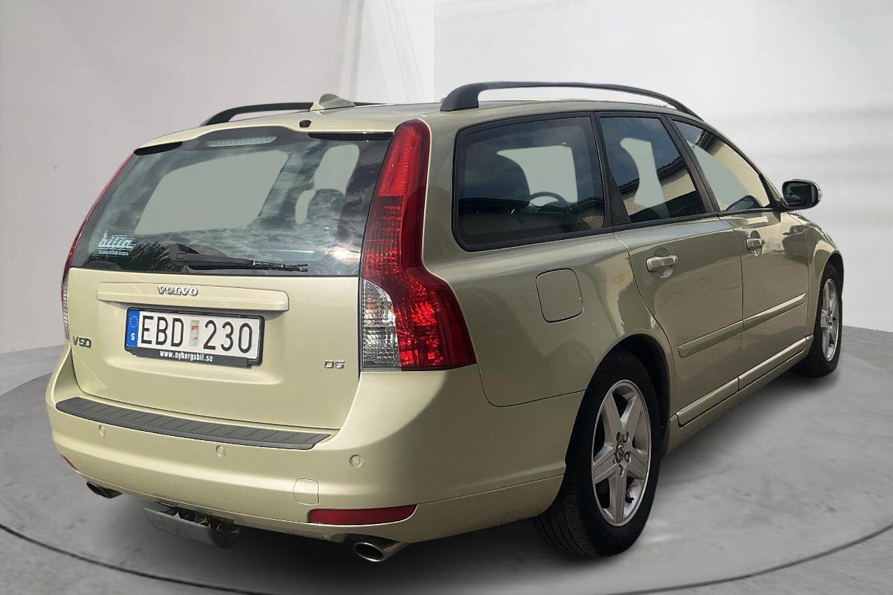 Volvo V50 D5 (180hk) - 237 290 km - Manuaalinen - Light Green - 2008