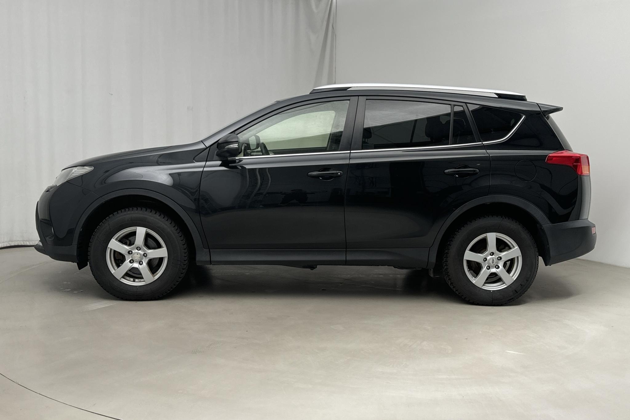 Toyota RAV4 2.0 VVT-i (151hk) - 27 555 mil - Automat - svart - 2014