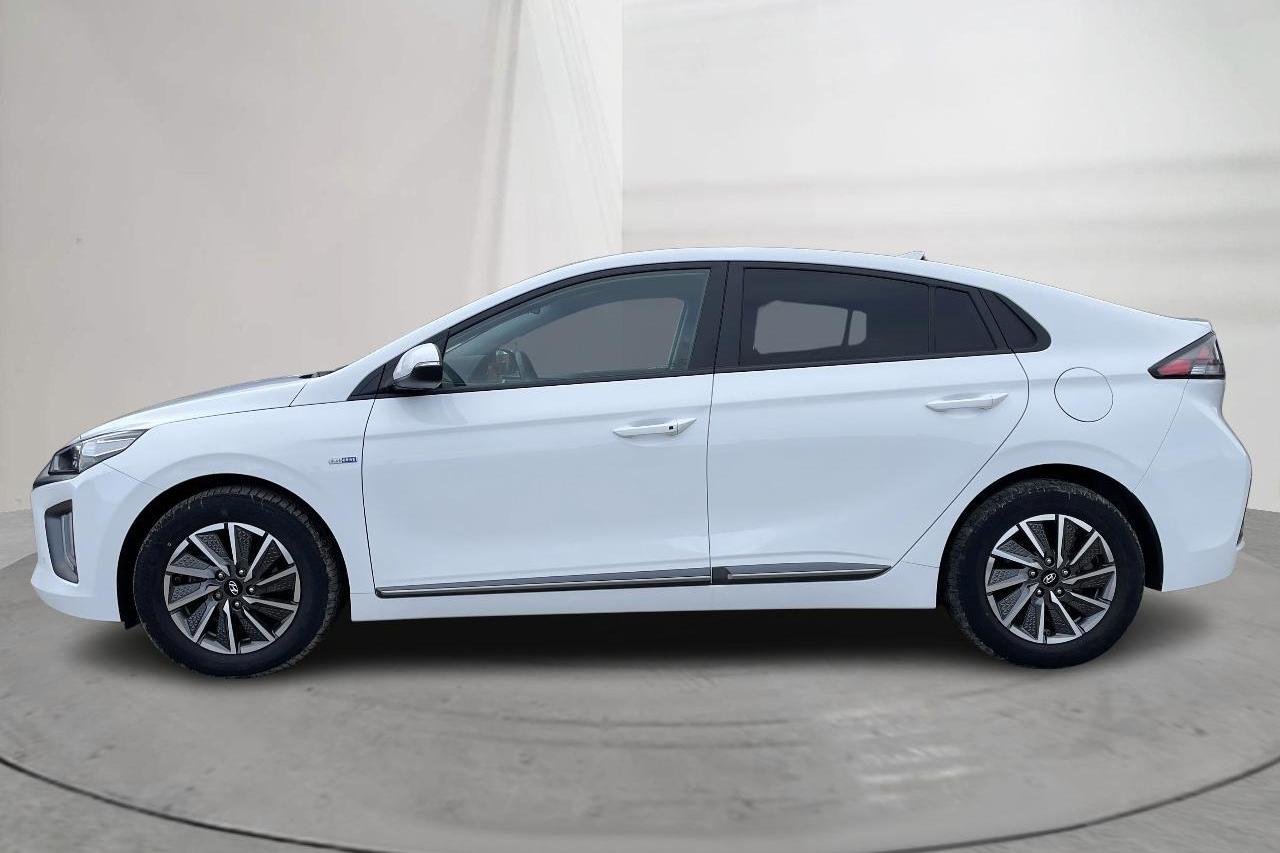 Hyundai IONIQ Electric (136hk) - 2 914 mil - Automat - vit - 2020