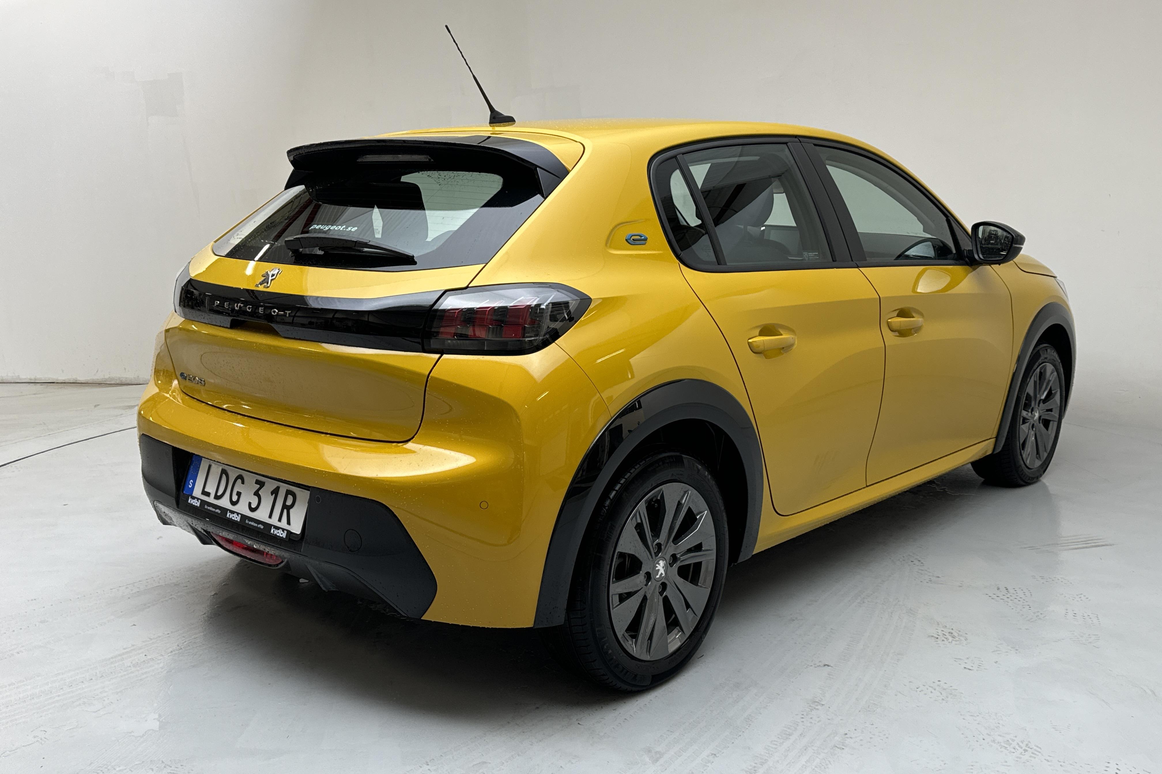 Peugeot e-208 50 kWh 5dr (136hk) - 13 630 km - Automatic - yellow - 2022