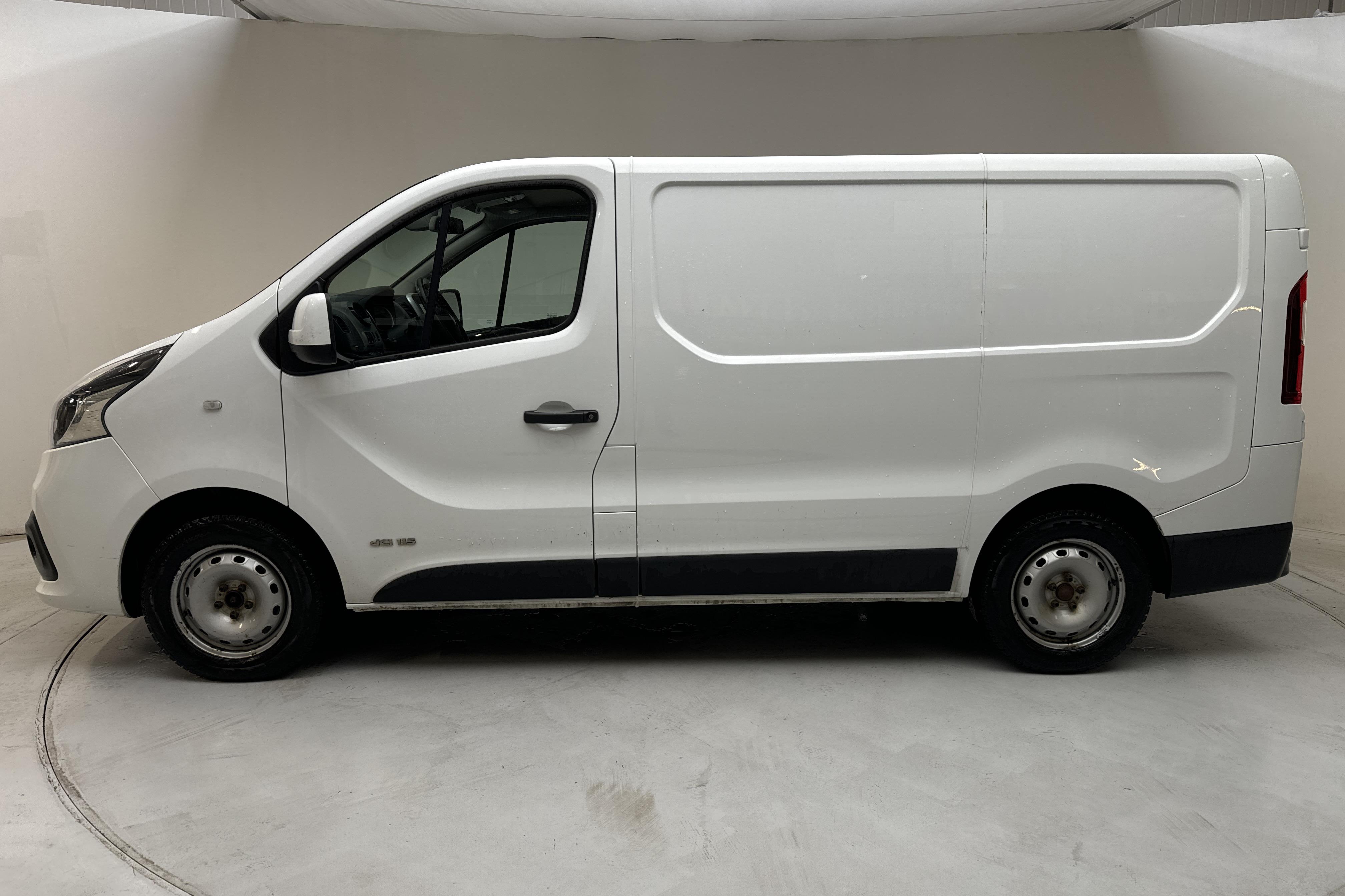 Renault Trafic 1.6 dCi Skåp (115hk) - 137 820 km - Manual - white - 2016