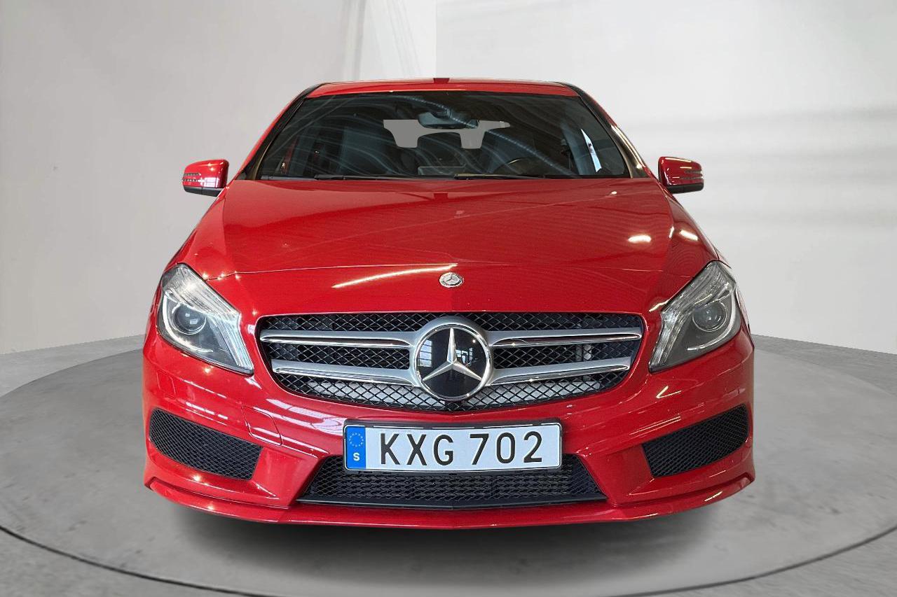 Mercedes A 180 CDI 5dr W176 (109hk) - 115 810 km - Manual - red - 2015