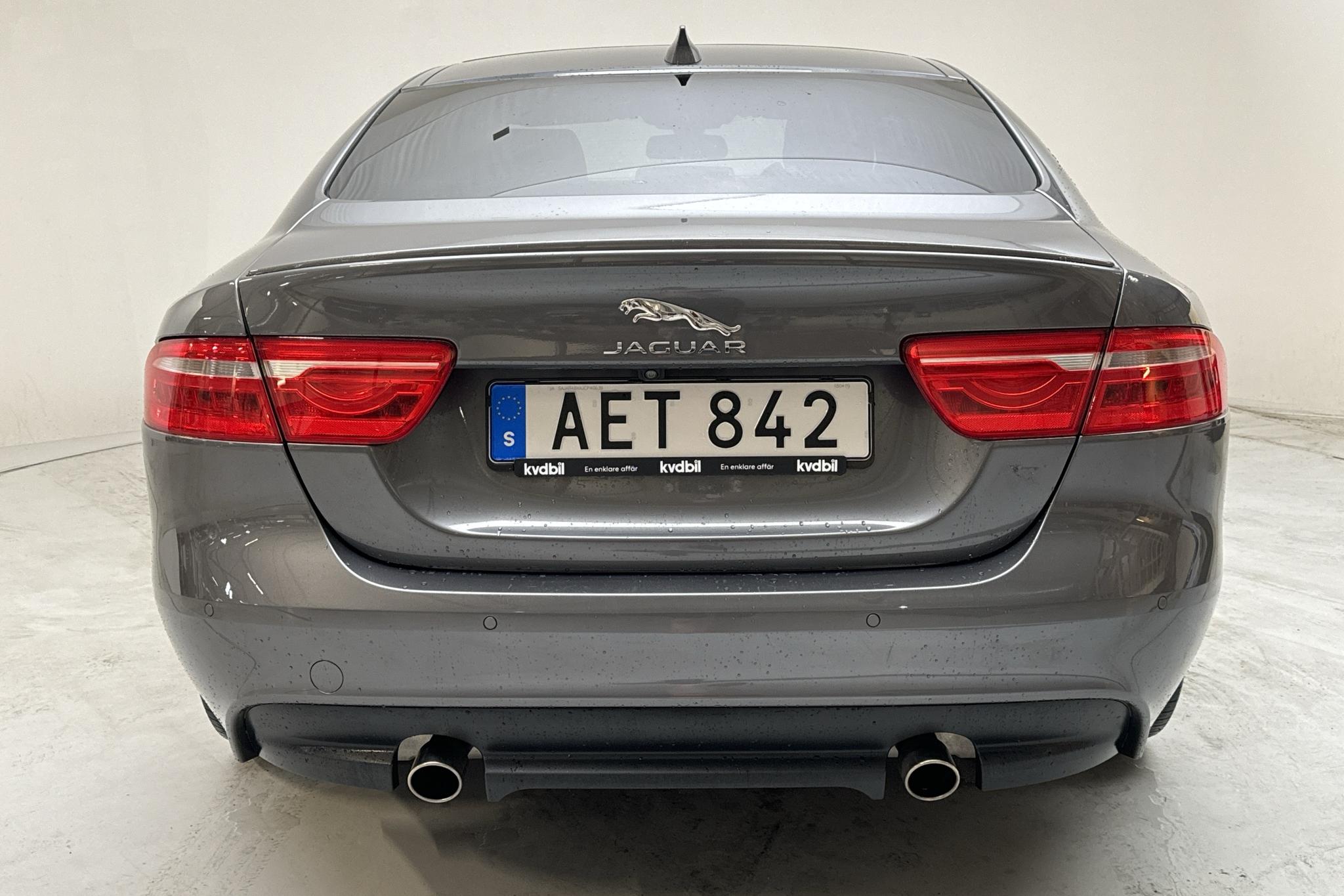 Jaguar XE 2.0 (200hk) - 94 720 km - Automatic - gray - 2018