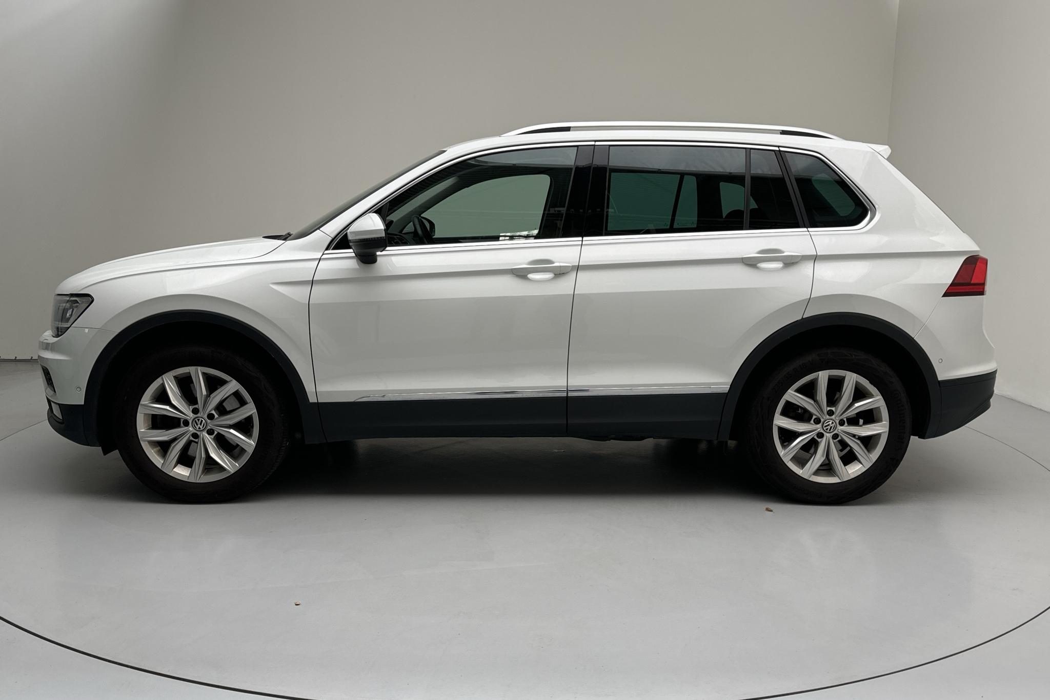 VW Tiguan 2.0 TSI 4MOTION (190hk) - 68 490 km - Automaatne - valge - 2020