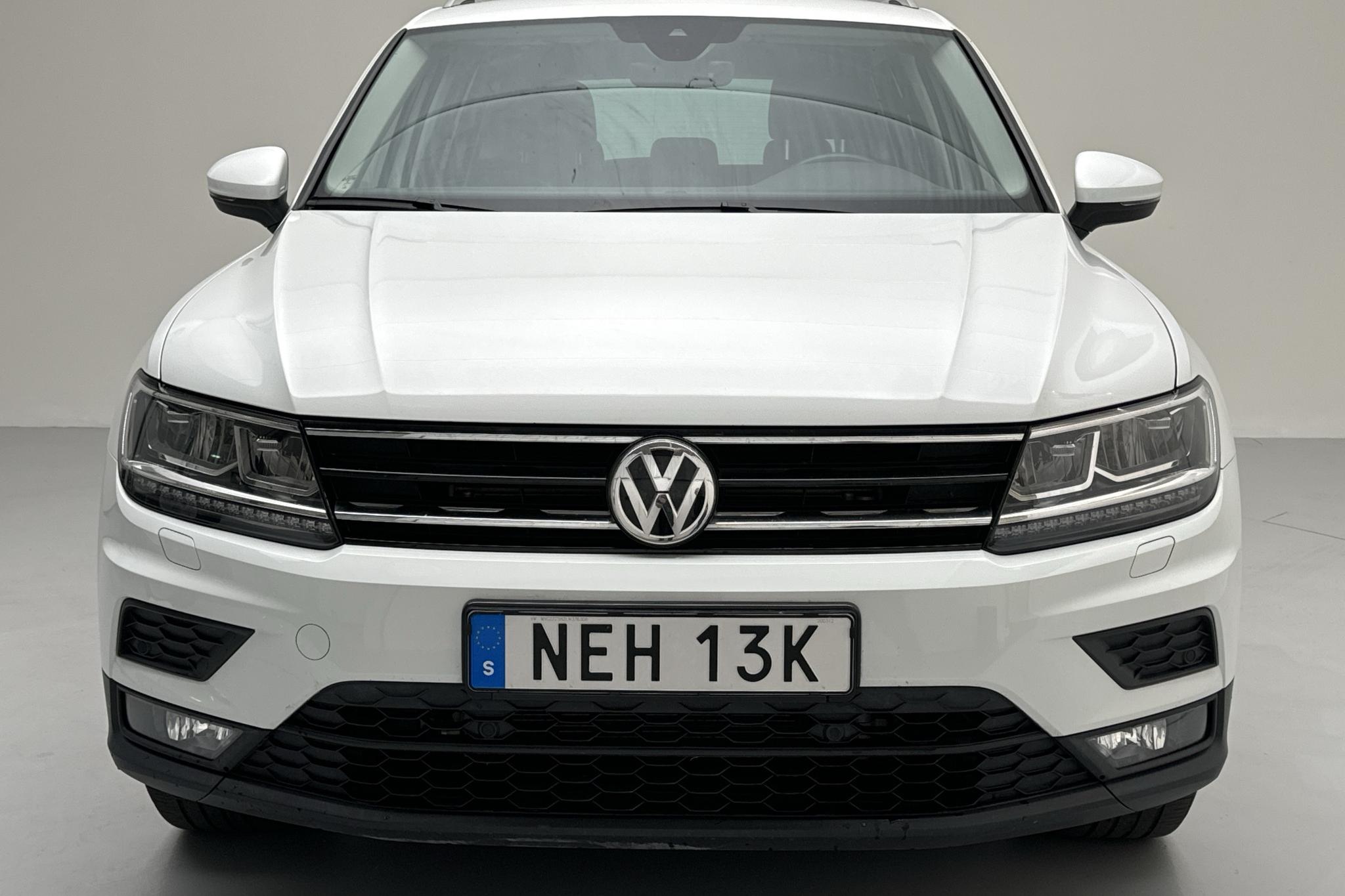 VW Tiguan 2.0 TSI 4MOTION (190hk) - 68 490 km - Automatyczna - biały - 2020