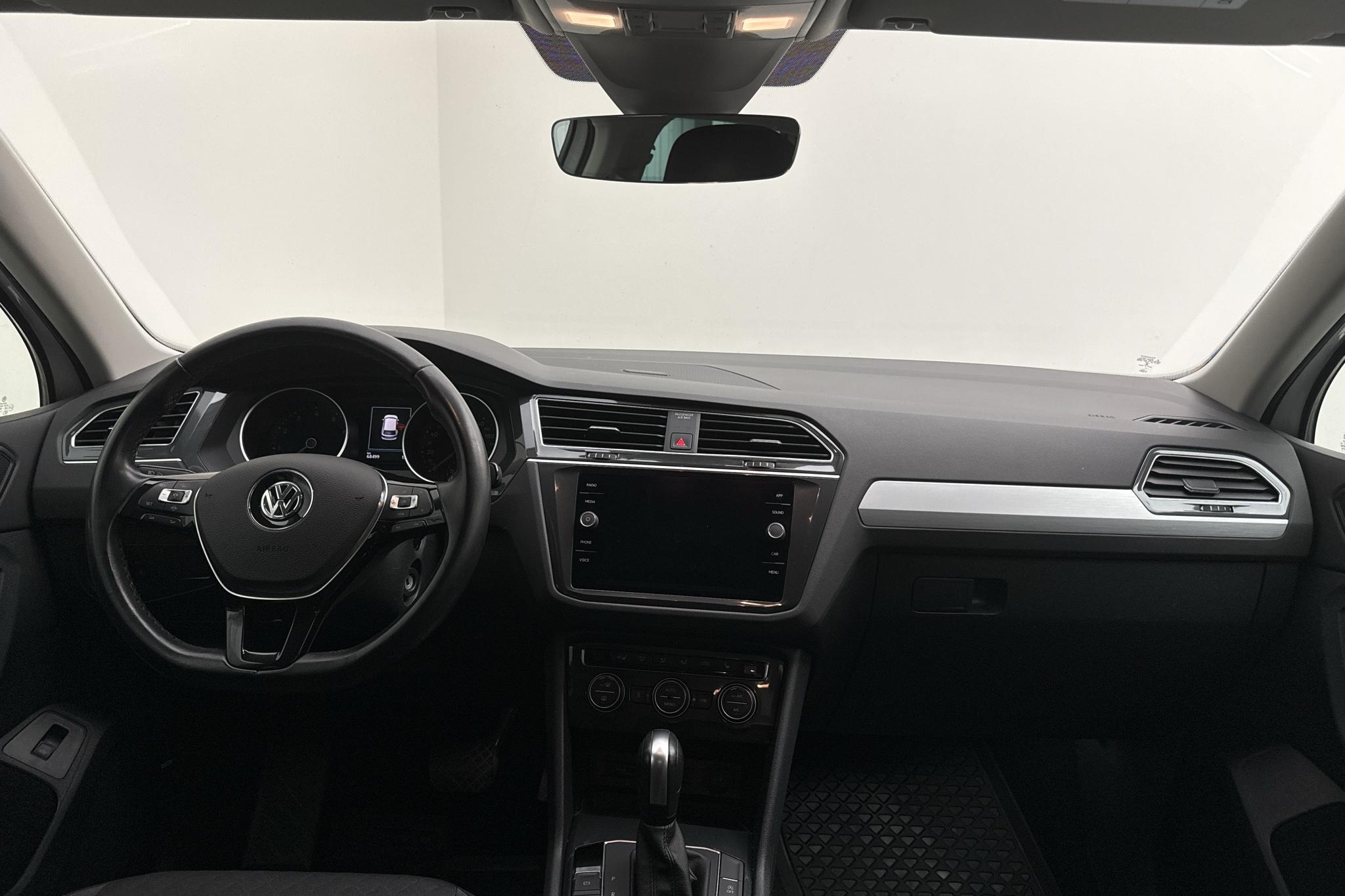 VW Tiguan 2.0 TSI 4MOTION (190hk) - 68 490 km - Automatyczna - biały - 2020