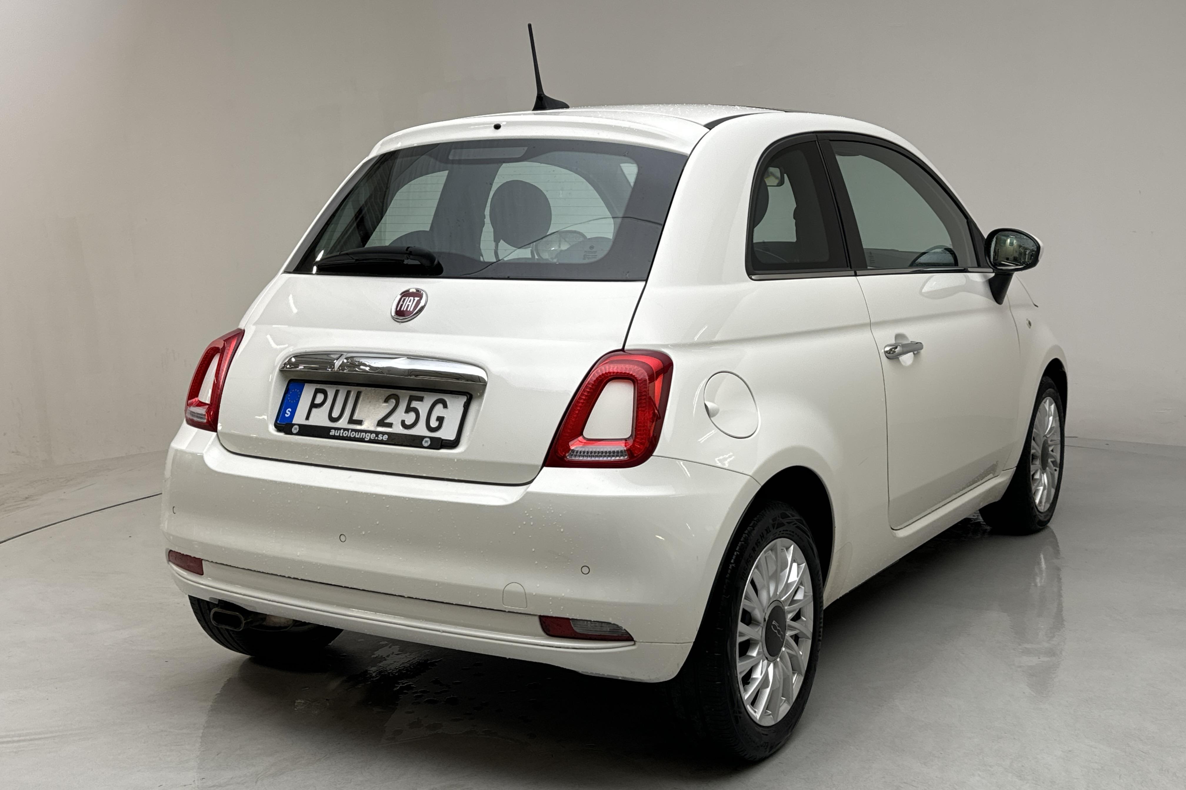 Fiat 500 1.2 (69hk) - 7 337 mil - Manuell - vit - 2020