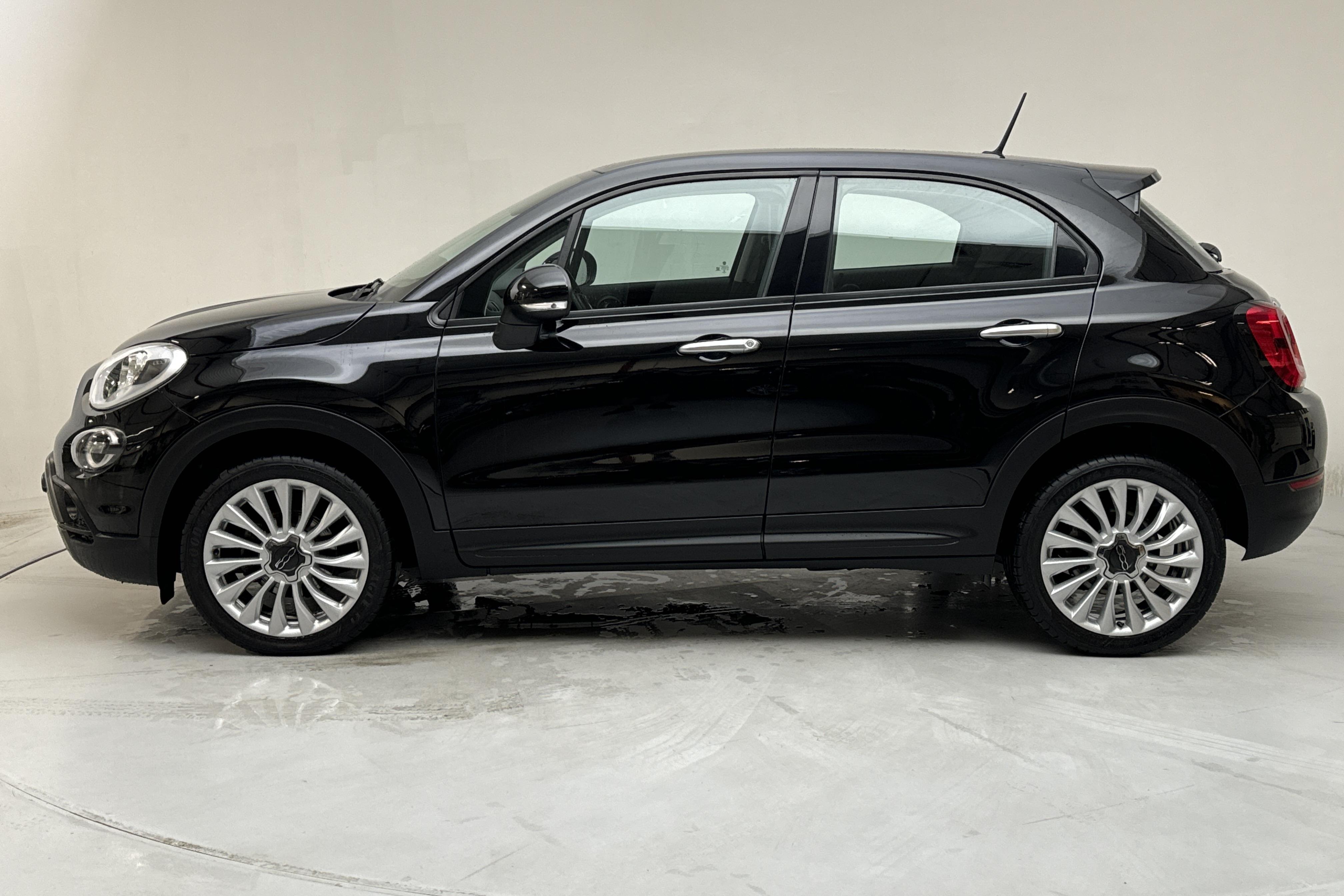 Fiat 500X 1.0T (120hk) - 49 790 km - Käsitsi - must - 2019