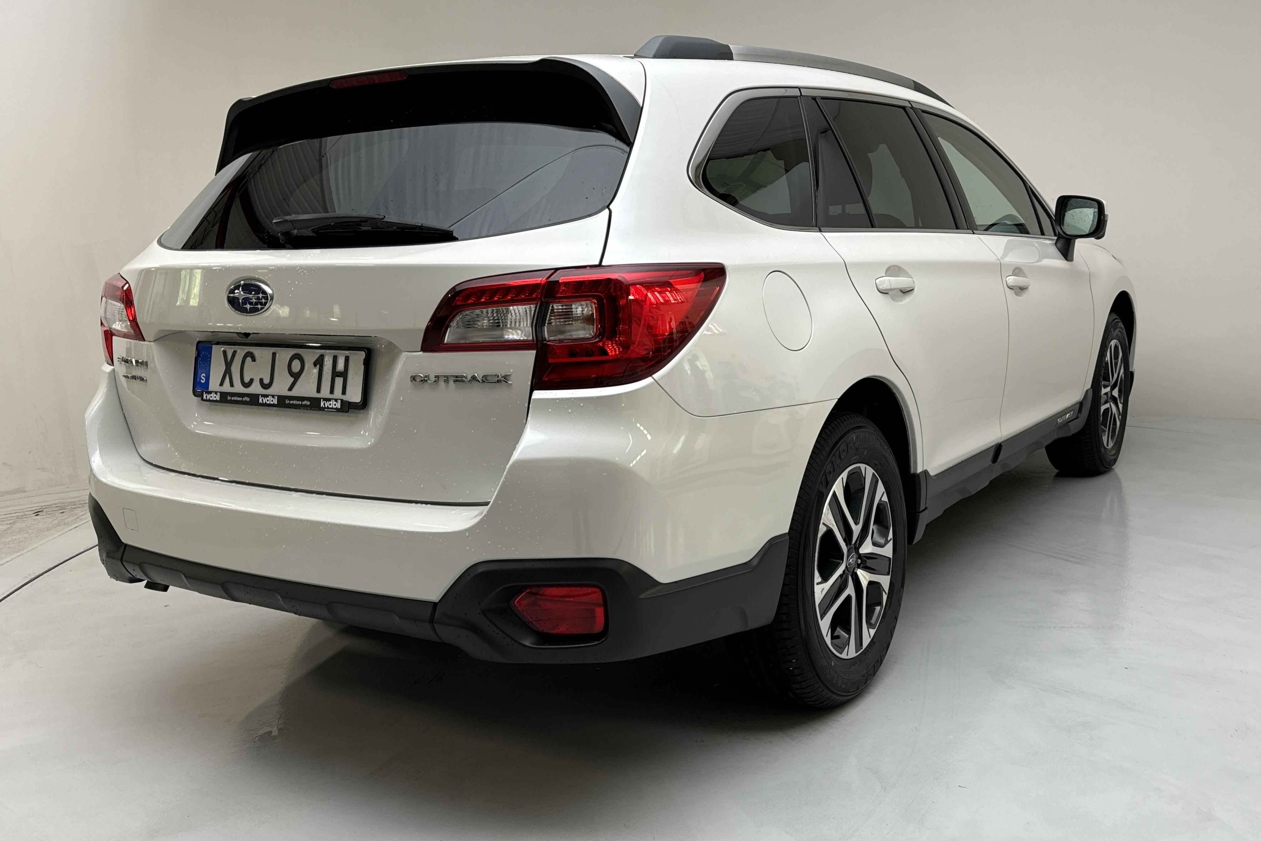 Subaru Outback 2.5i 4WD (173hk) - 68 420 km - Automaatne - valge - 2020