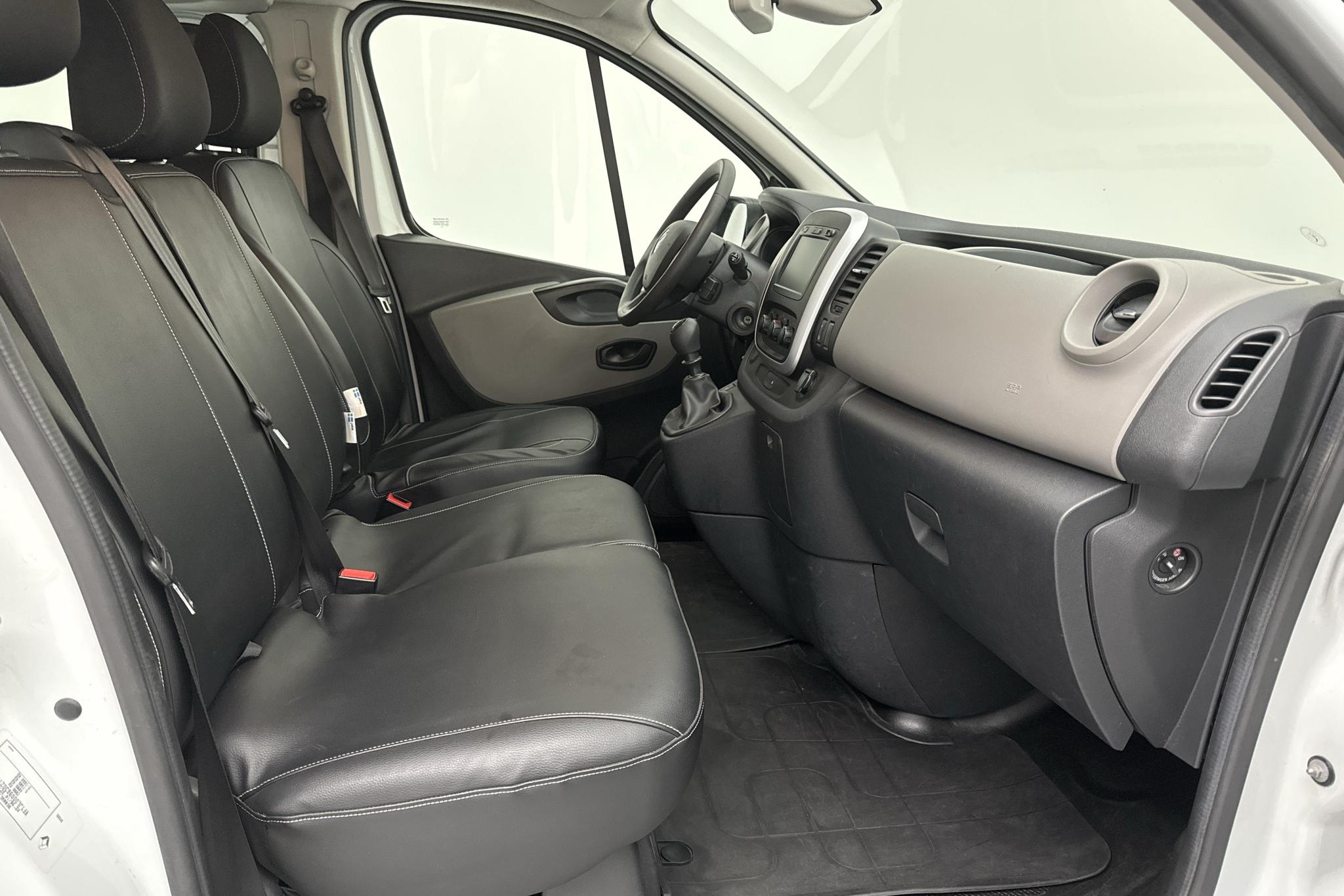 Renault Trafic 1.6 dCi Skåp (120hk) - 19 451 mil - Manuell - vit - 2019