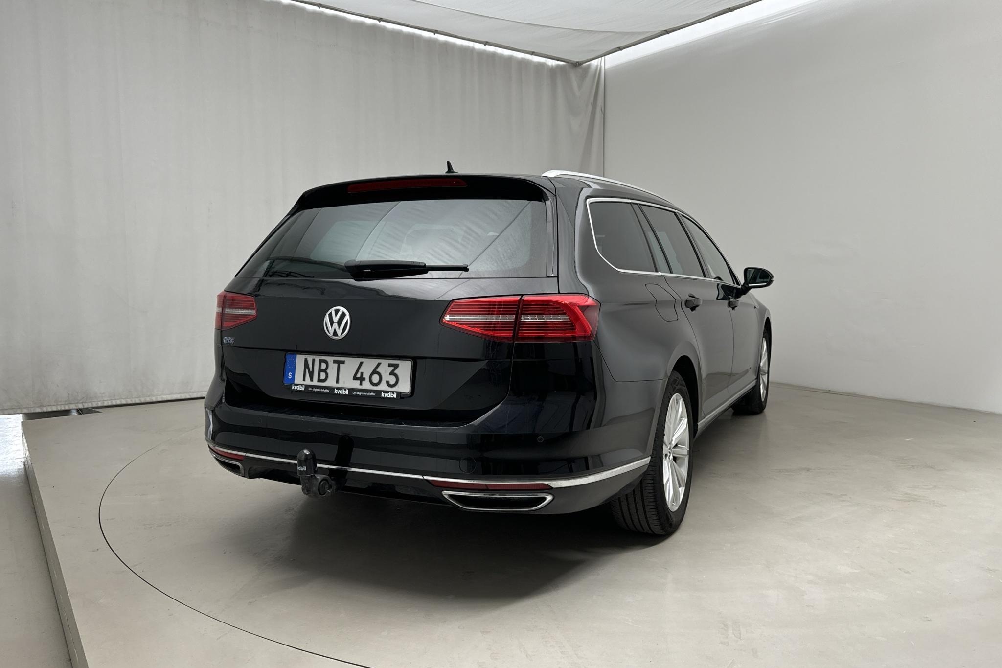 VW Passat 1.4 Plug-in-Hybrid Sportscombi (218hk) - 146 240 km - Automatyczna - czarny - 2016