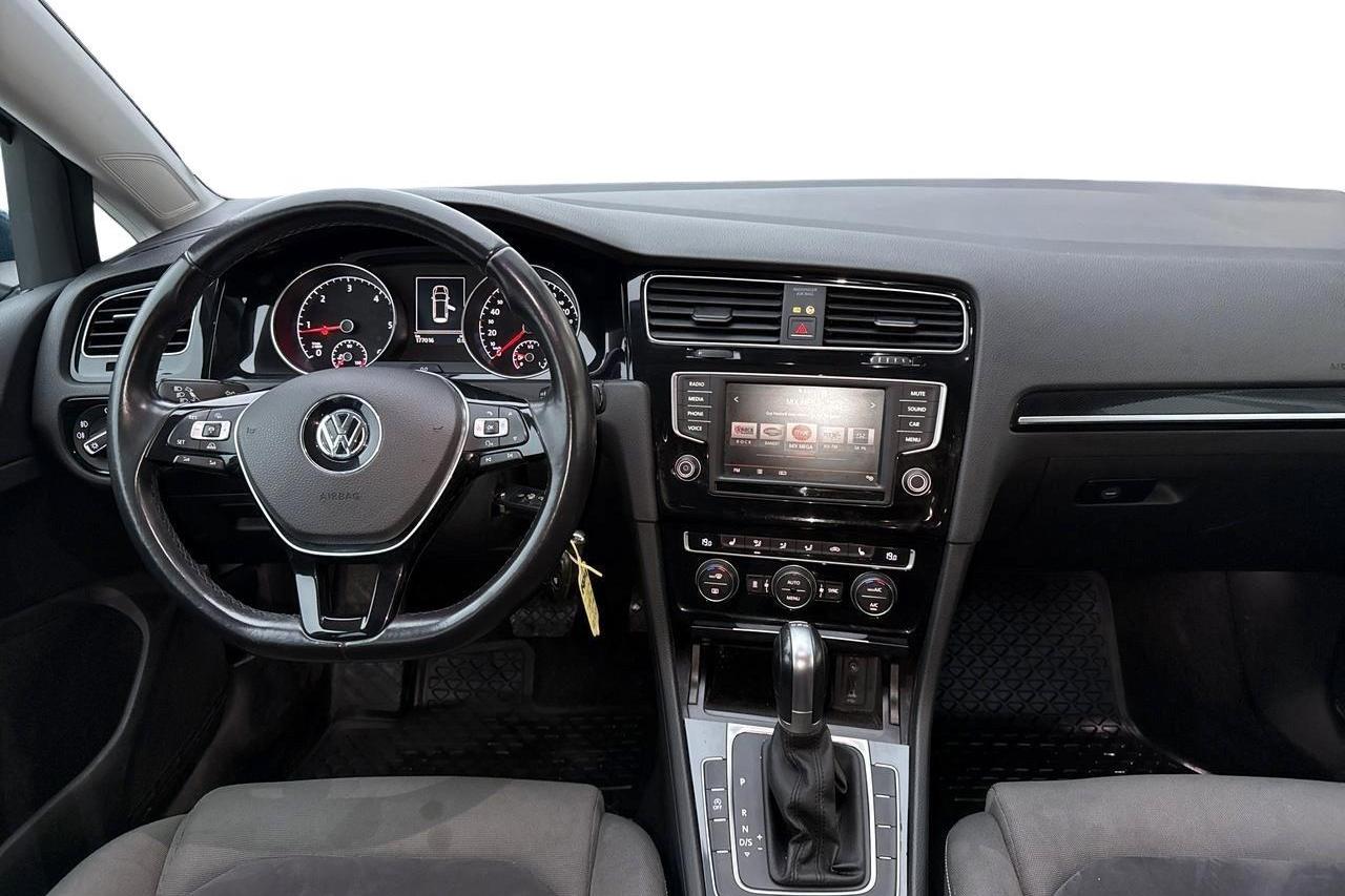 VW Golf VII 2.0 TDI BlueMotion Technology Sportscombi (150hk) - 17 701 mil - Automat - blå - 2016