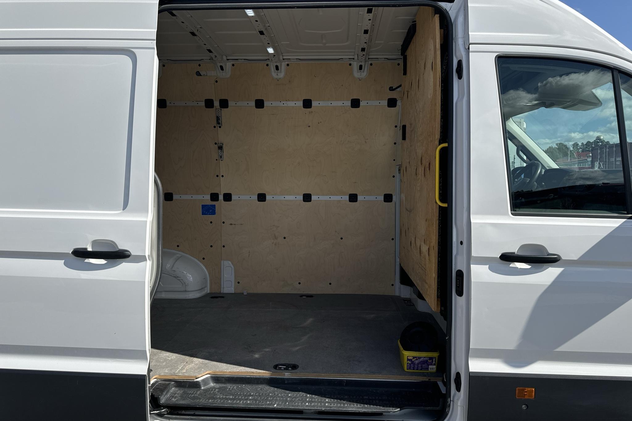 VW Crafter 35 2.0 TDI Skåp (177hk) - 113 970 km - Automaatne - valge - 2018