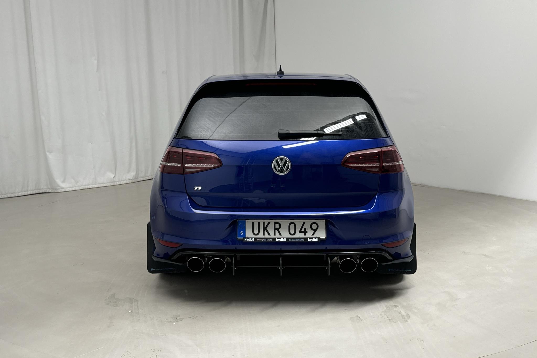 VW Golf VII 2.0 TSI R 5dr (300hk) - 113 100 km - Automaatne - sinine - 2015