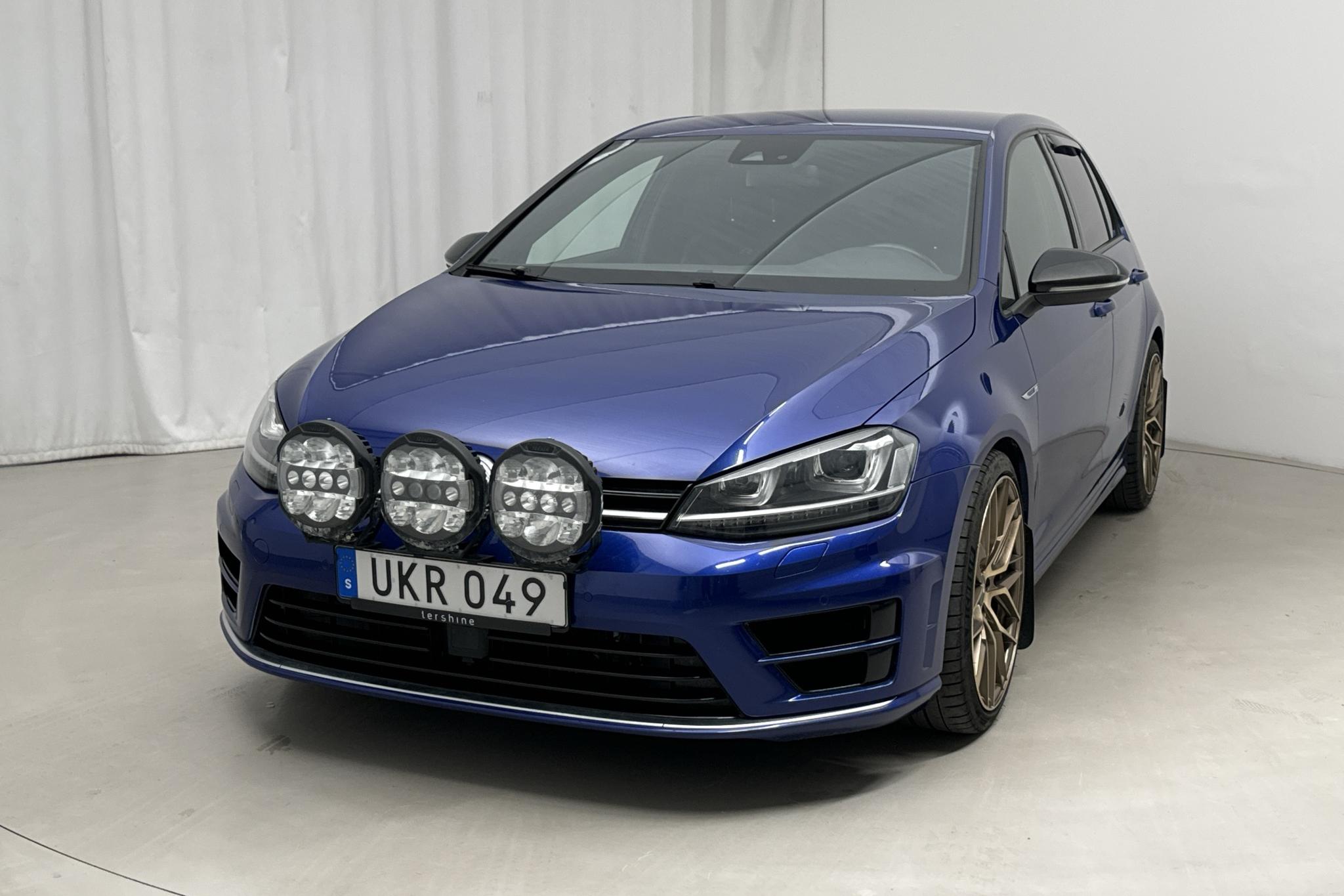 VW Golf VII 2.0 TSI R 5dr (300hk) - 113 100 km - Automatic - blue - 2015