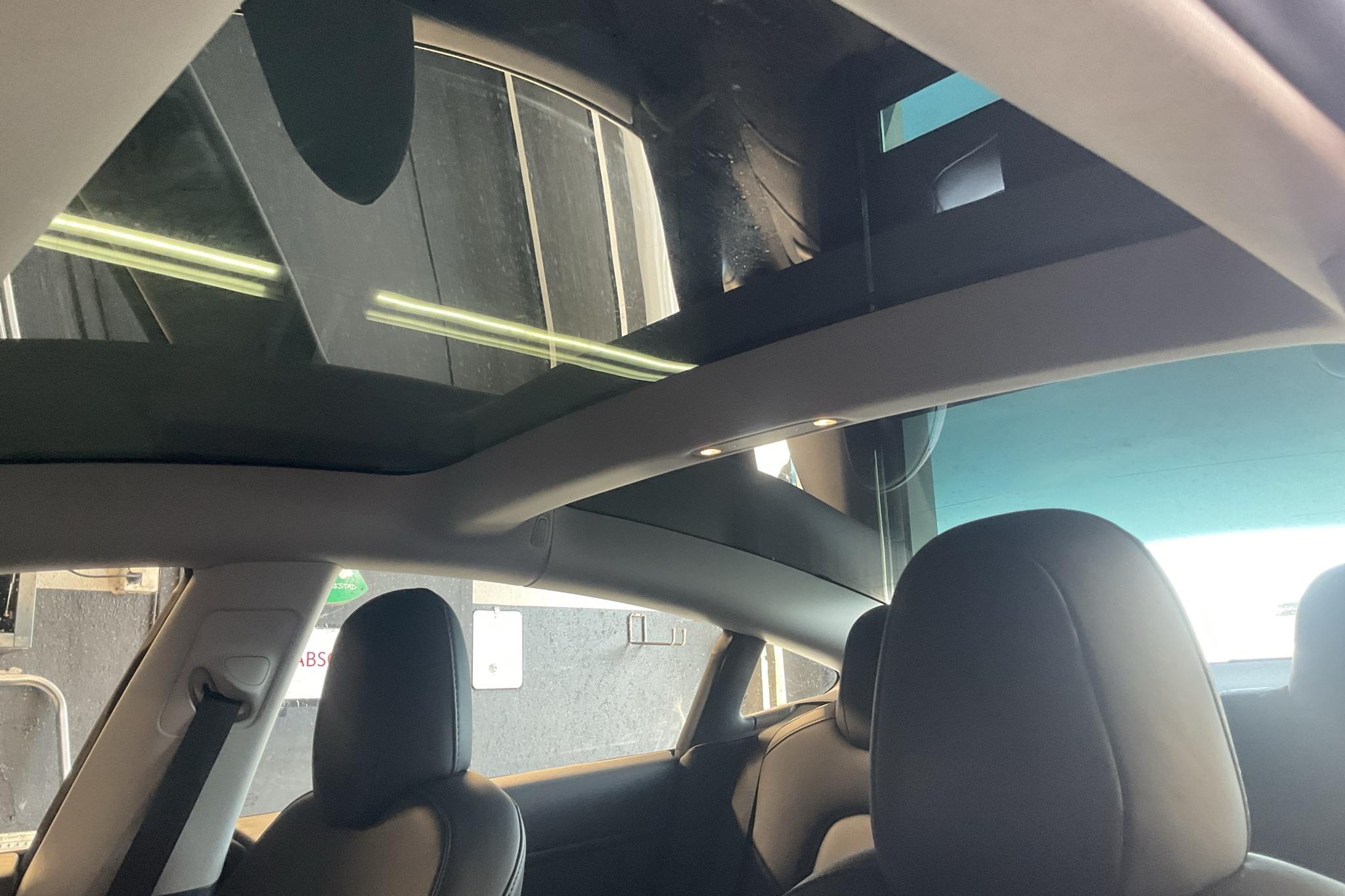 Tesla Model 3 Long Range Dual Motor AWD - 149 410 km - Automaatne - valge - 2020