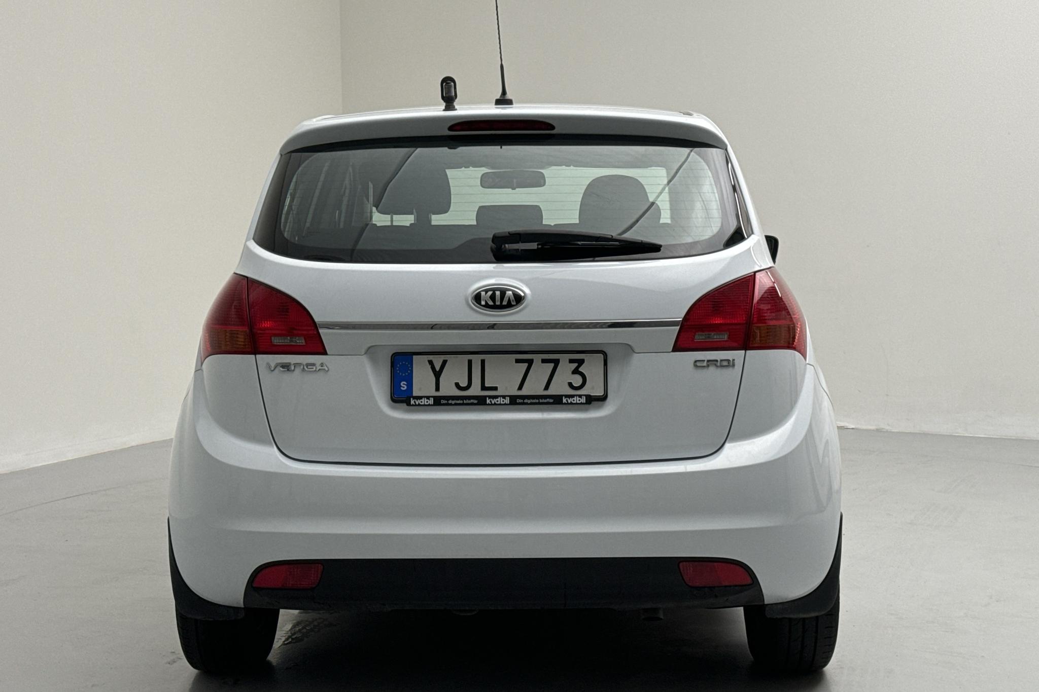 KIA Venga 1.4 CRDi (90hk) - 85 160 km - Manualna - biały - 2017