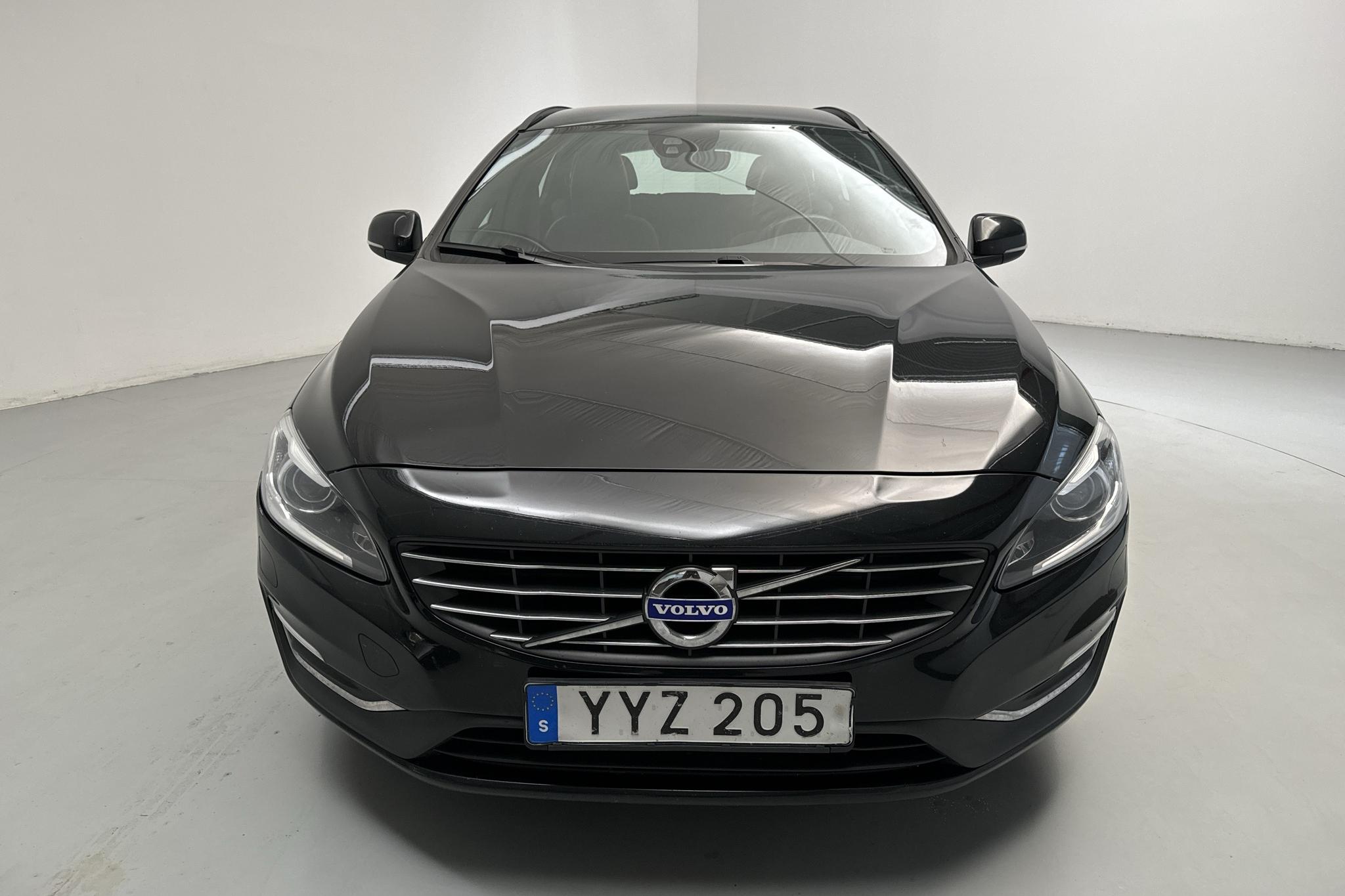 Volvo V60 D5 AWD Twin Engine (163hk) - 160 080 km - Automatic - black - 2018