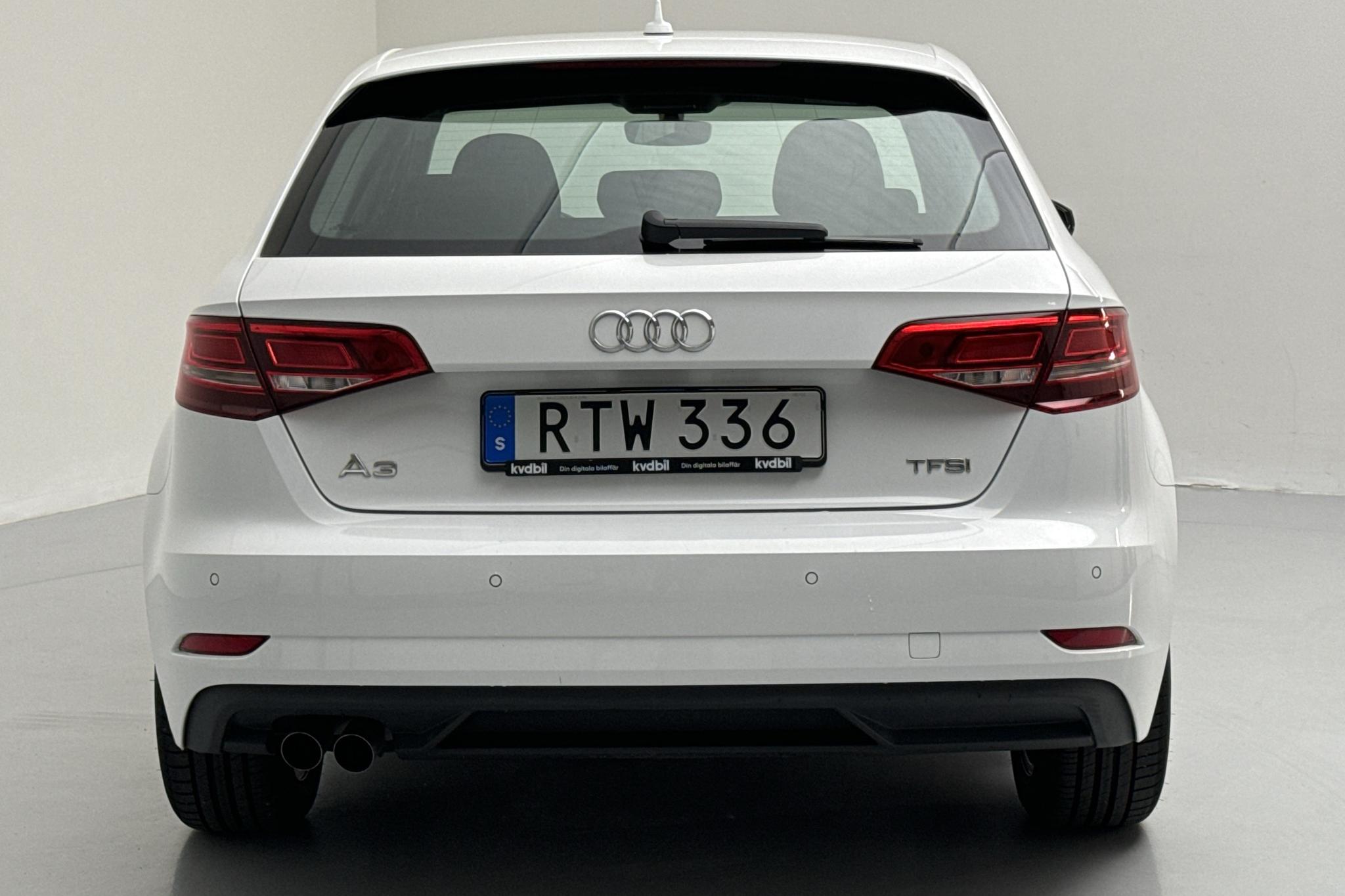 Audi A3 1.5 TFSI Sportback (150hk) - 8 307 mil - Manuell - vit - 2018