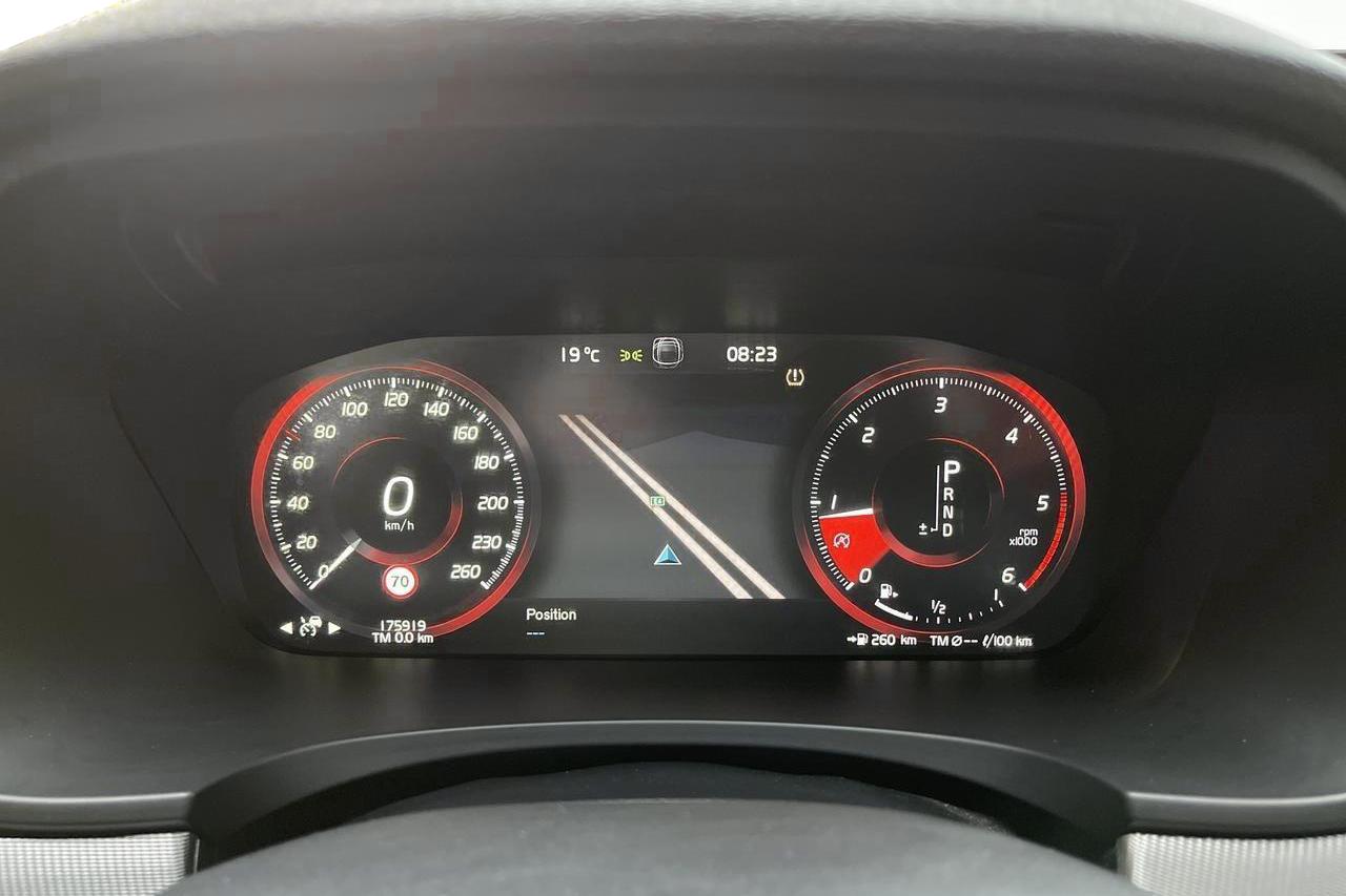 Volvo V90 D5 AWD (235hk) - 175 920 km - Automaatne - must - 2018