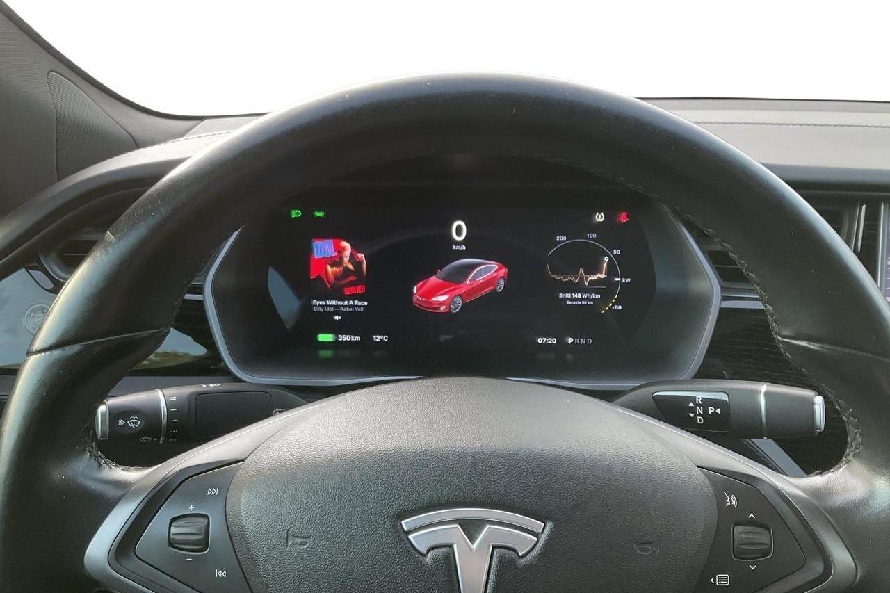 Tesla Model S 75D - 151 250 km - Automatic - red - 2018