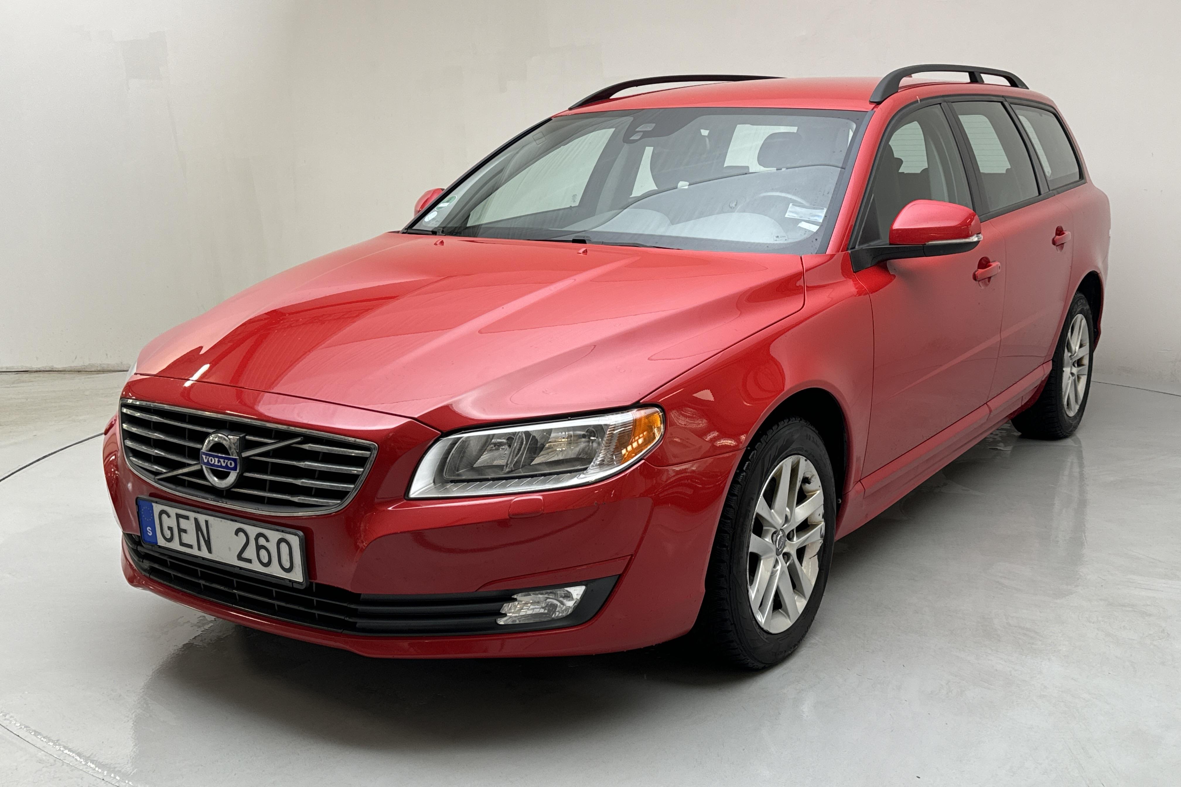 Volvo V70 II T4 (180hk) - 117 430 km - Käsitsi - punane - 2014