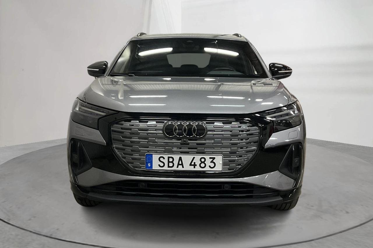 Audi Q4 50 e-tron quattro 77 kWh (299hk) - 2 855 mil - Automat - grå - 2023