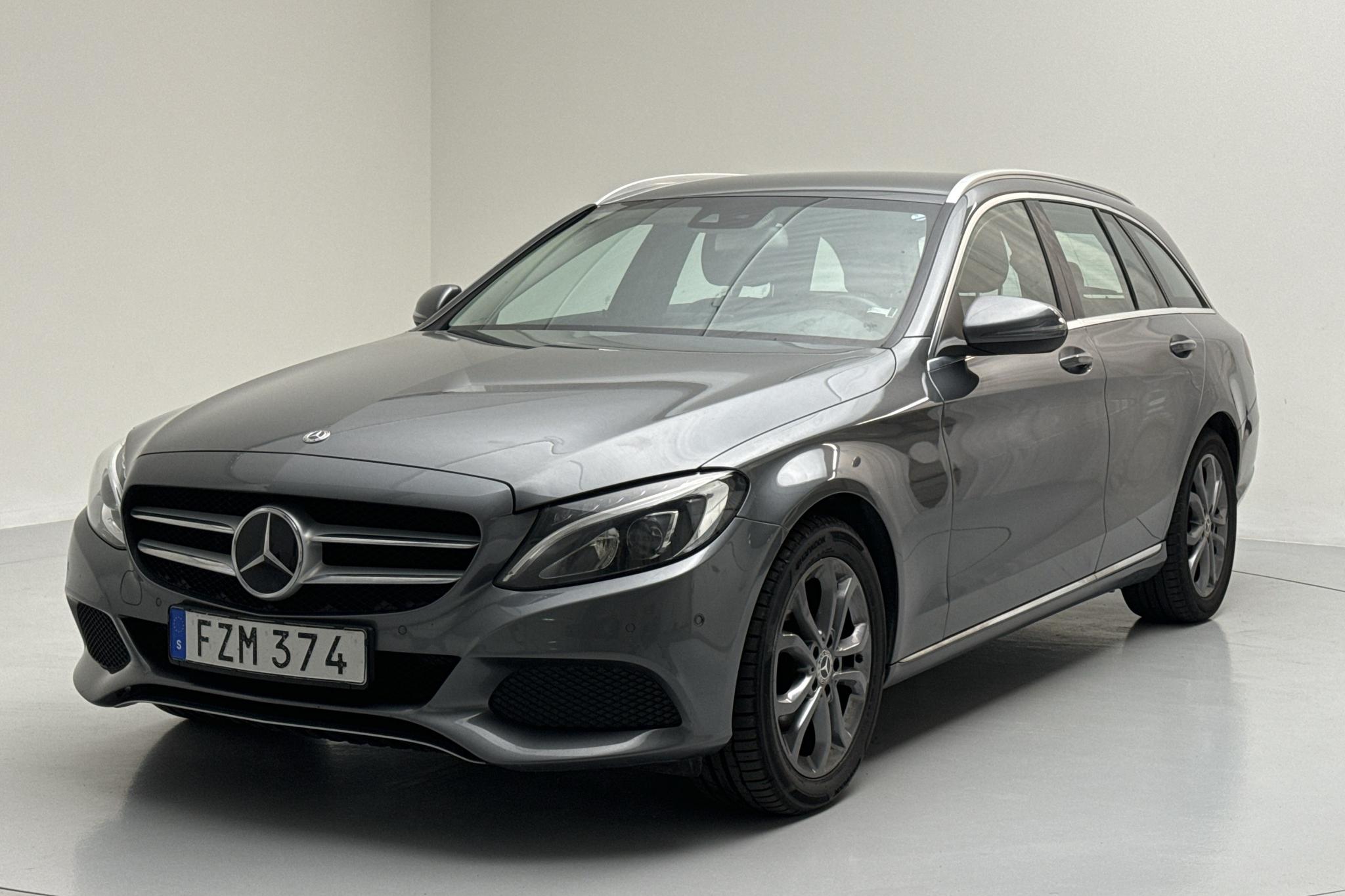 Mercedes C 220 d Kombi S205 (170hk) - 17 668 mil - Automat - grå - 2017