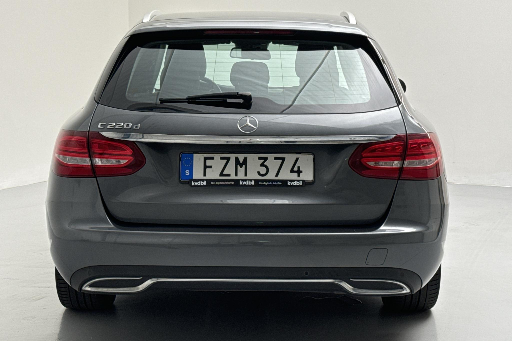 Mercedes C 220 d Kombi S205 (170hk) - 17 668 mil - Automat - grå - 2017