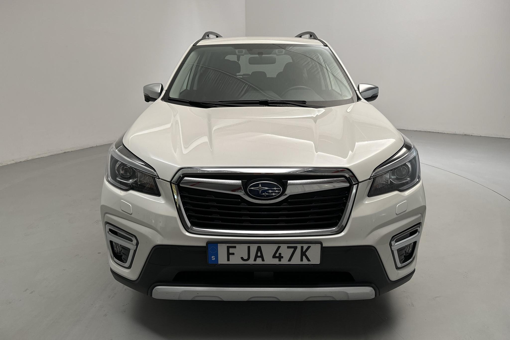 Subaru Forester e-Boxer 2.0i AWD (150hk) - 80 550 km - Automatyczna - biały - 2020