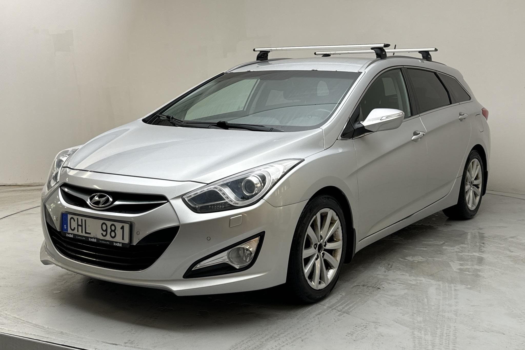 Hyundai i40 1.7 CRDi Kombi (136hk) - 16 610 mil - Automat - silver - 2013